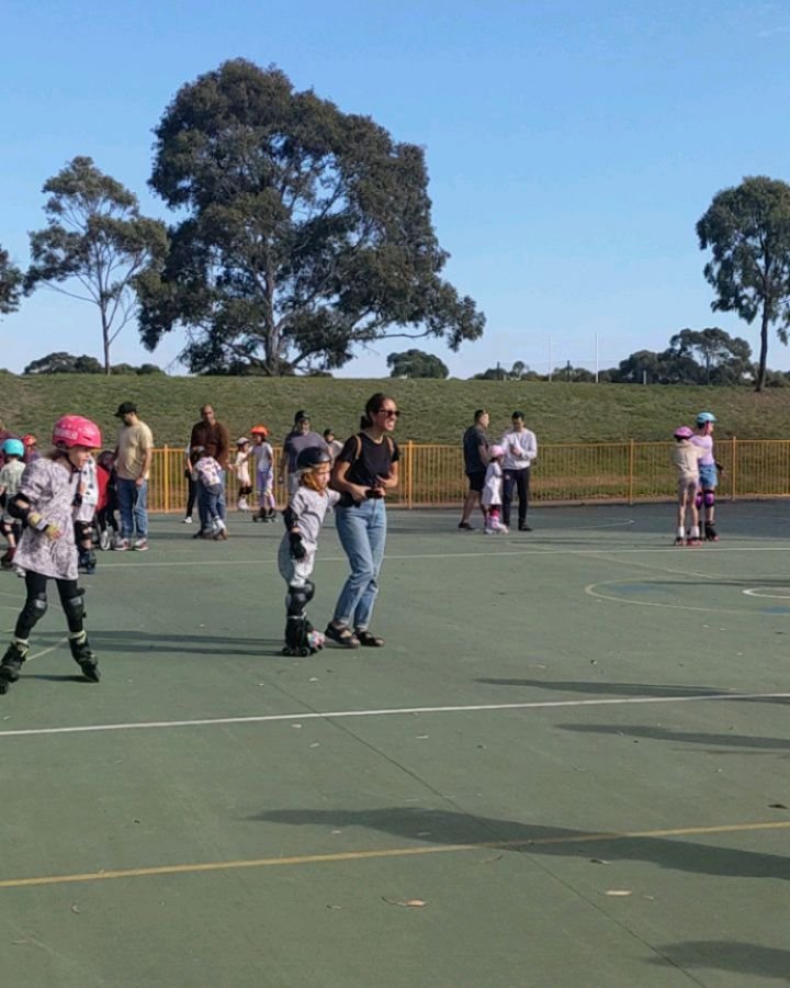 And that's a wrap!!!! 
The last Come and Try Series was a big success!! 
Over 100 people came to Braybrook park, and turned into a roller skating rink today. A lot of familiar faces, kids and adults, all giving something new a go. 💗

Thank you @city