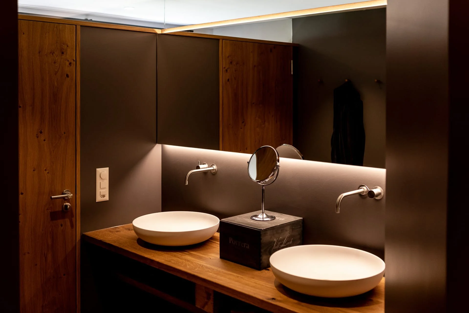 Wohnung Parpan by Vinval Gestaltung