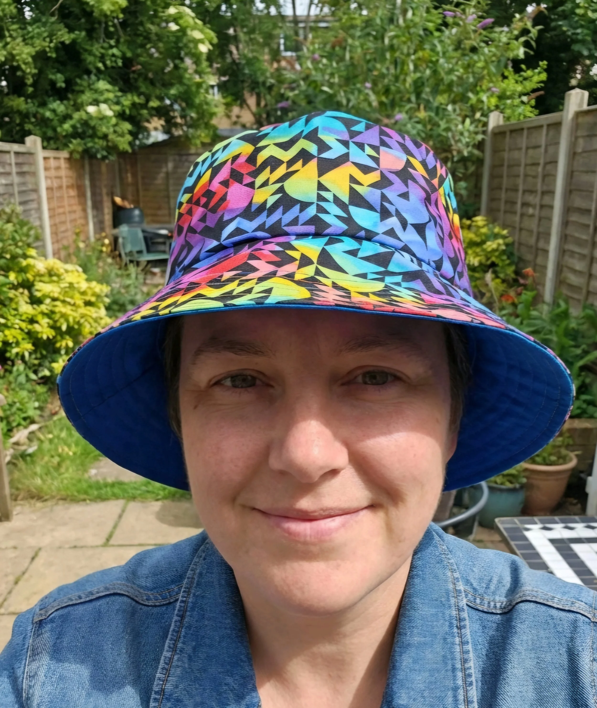 festival  summer   reversible bucket hat   inclusive hat rainbow geo