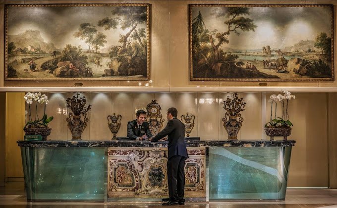 Rome-Cavalieri-A-Waldorf-Astoria-Hotel-Reception-Area.jpg