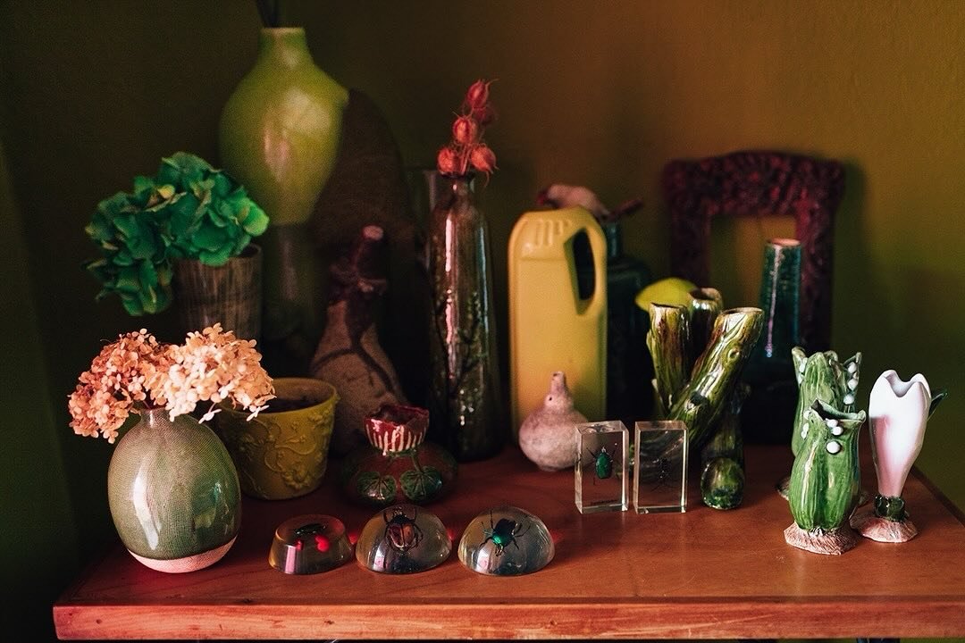 Inside Issue 11
⠀⠀⠀⠀⠀⠀⠀⠀⠀
&laquo; The art we have within our home is like living human beings &ndash;&nbsp;we&rsquo;re very attached to it. It&rsquo;s living alongside us, telling us stories. It&rsquo;s reassuring. It makes us feel good. &raquo; Fran
