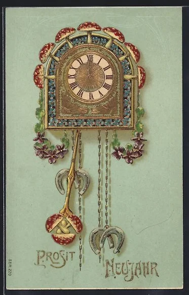 Praege-AK-Wanduhr-mit-Fliegenpilzen-und-Hufeisen-Neujahrsgruss.jpg