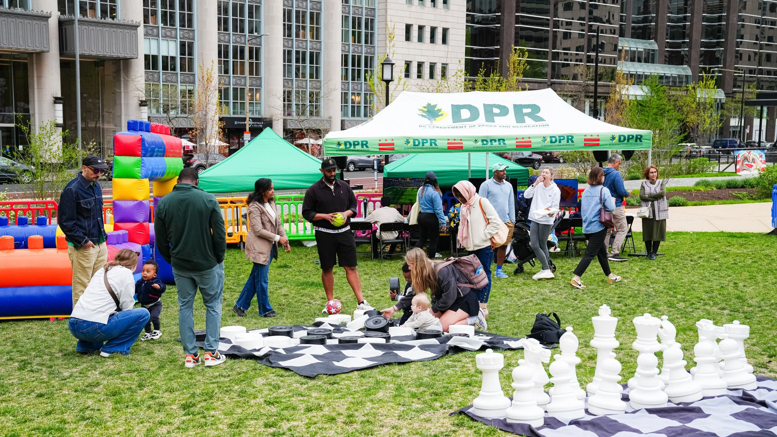 2025_4_6_DowntownDC_JazzAndBlossoms-282.jpg