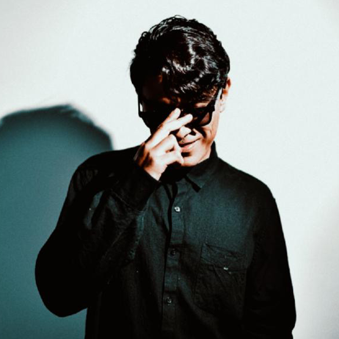 ST7V | World Massive