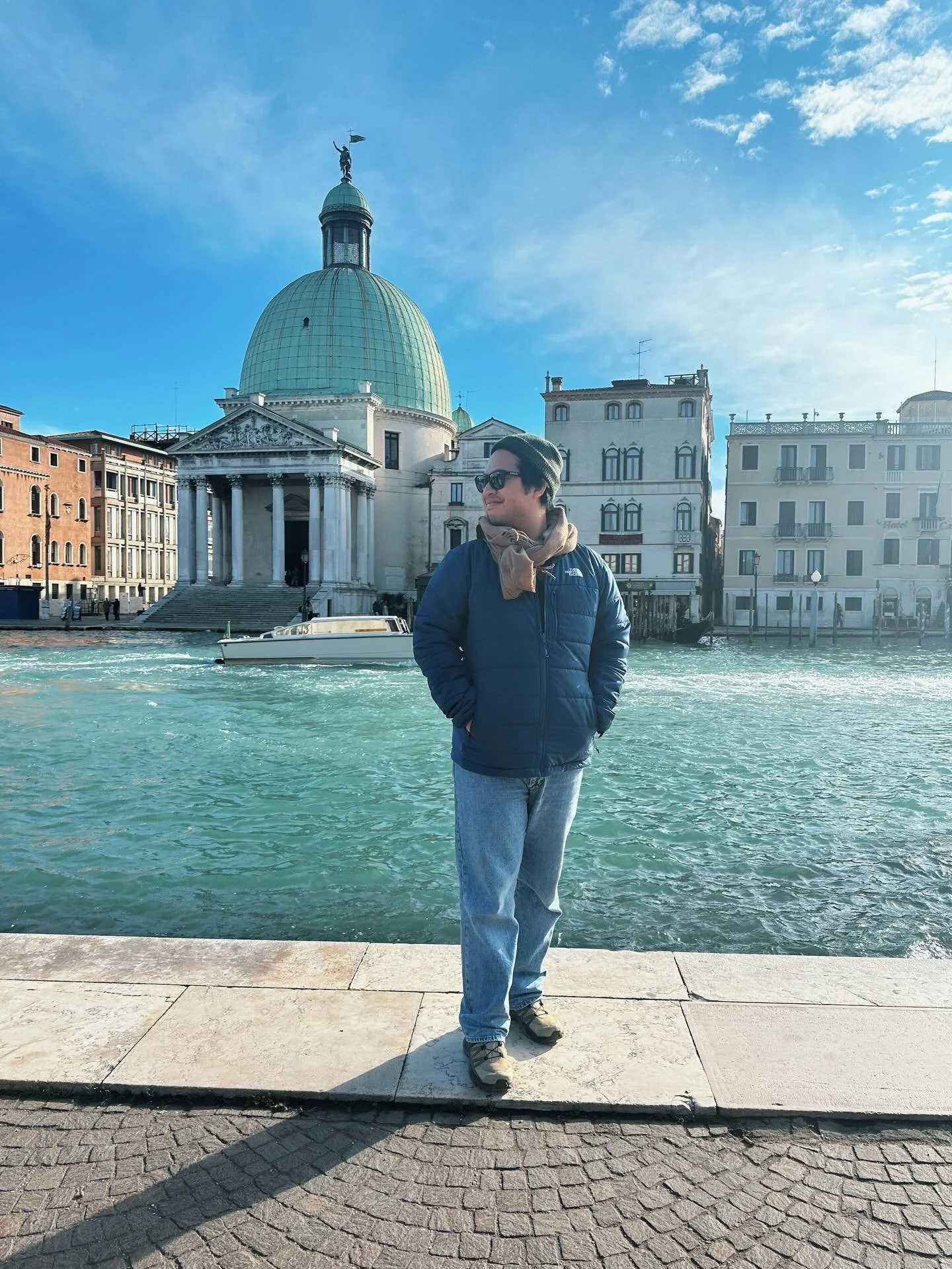 05.12.2025
Winter whispers across the canals.
Venice, Veneto, Italy.