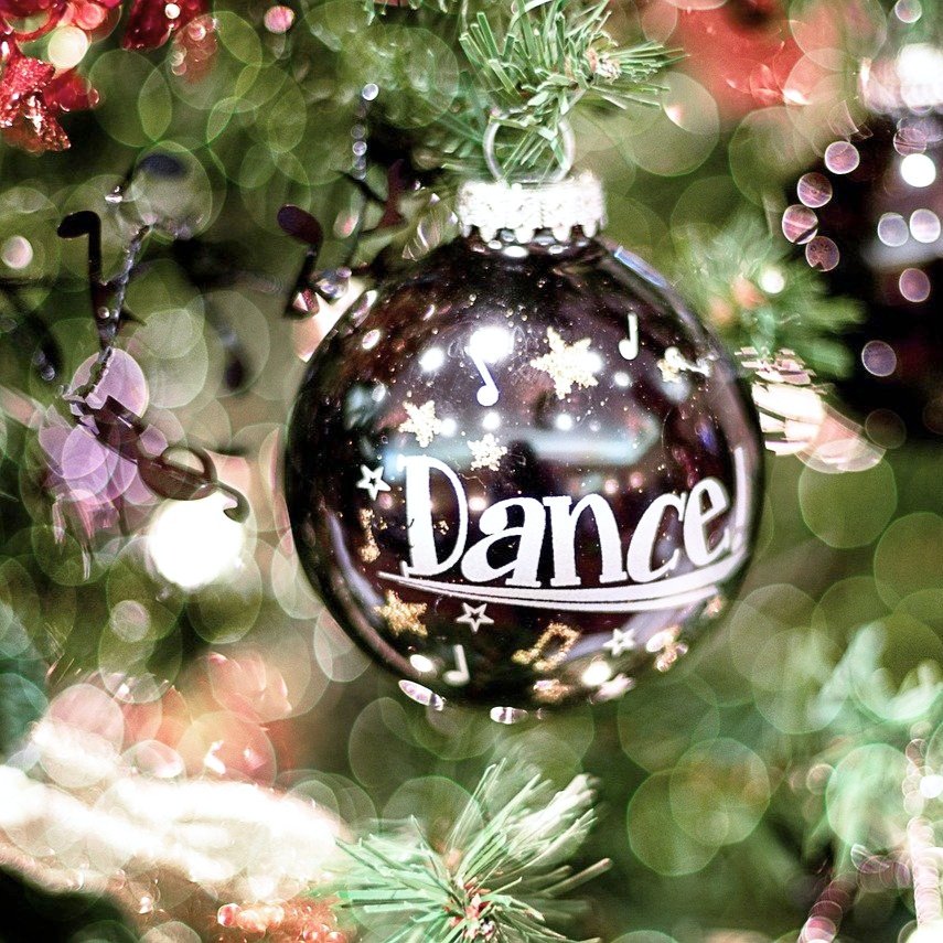 Getanzte Weihnachtsfreude: Die ultimative Playlist für den (weihnachtlichen) Tanzunterricht