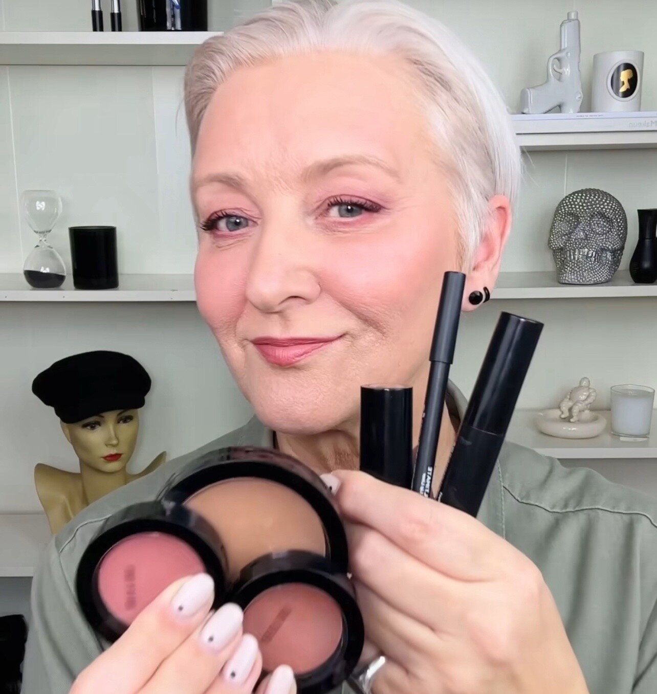 Partnership news: @katehughesmakeup X @lordandberry_official

These makeup tones are the perfect way to add a rich pop of colour to your makeup routine. They&rsquo;re so easy to wear,
and look flattering on every skin tone!

Do you love plum and berr