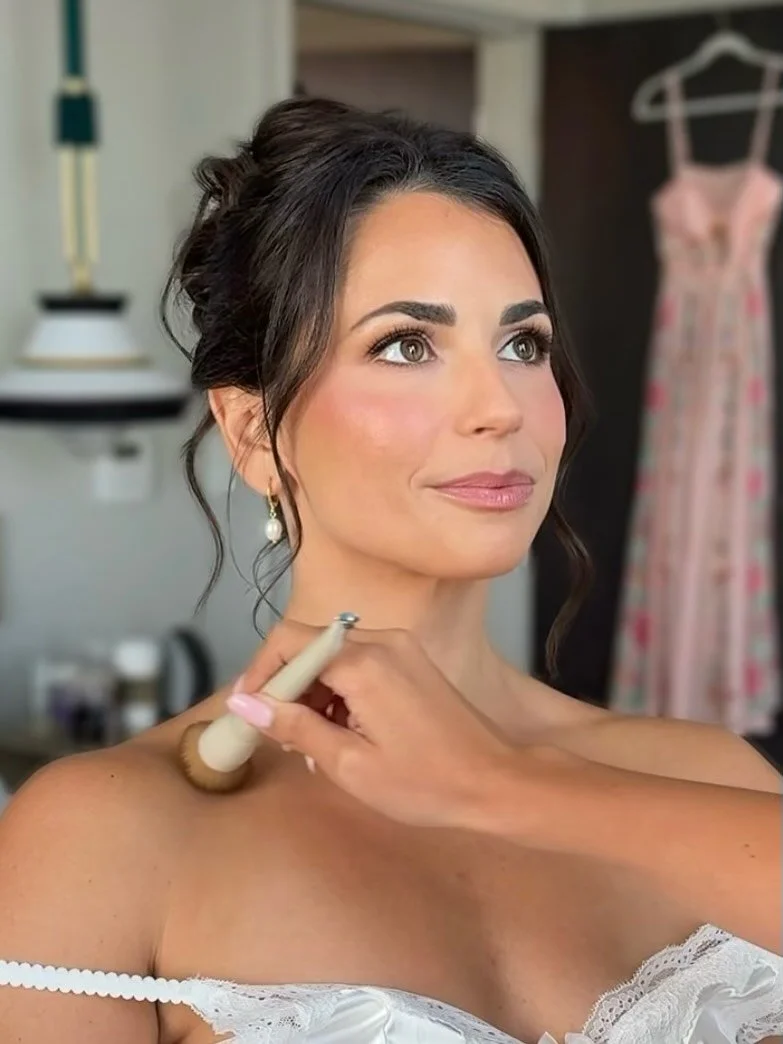 had the best time getting my bride @mscorriveau makeup ready on her wedding day - and so in love with these professional photos captured by @livdouglasphoto🤍

#makeupbycaitlynmichelle #bridalmakeup #weddingmakeup #charlottemakeupartist bridal makeup