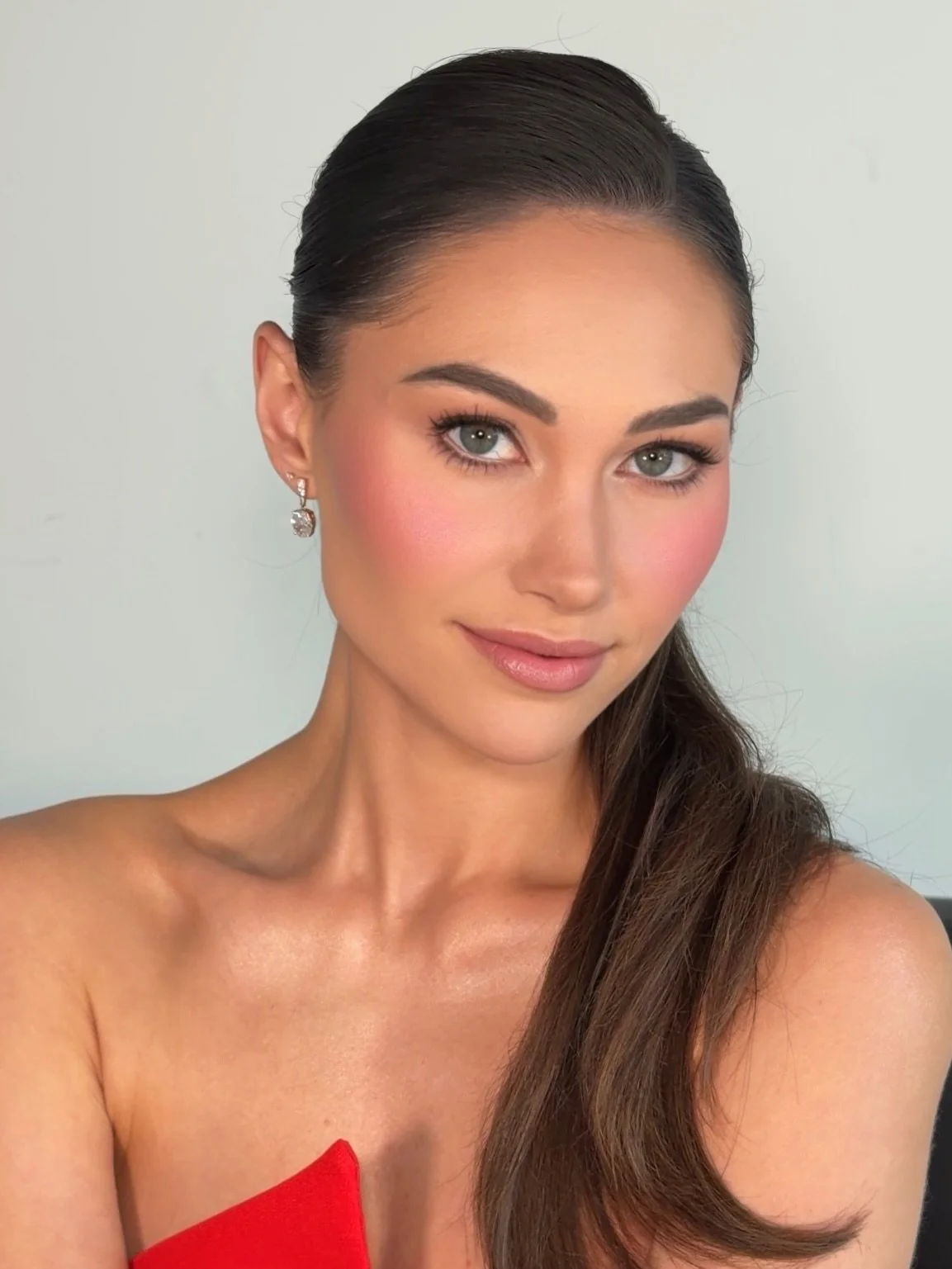 my muse @officialmorganromano ❤️🌸🌹

makeup by me + hair by @hairby_nataliya 

#makeupbycaitlynmichelle #softglammakeup #charlottemakeupartist