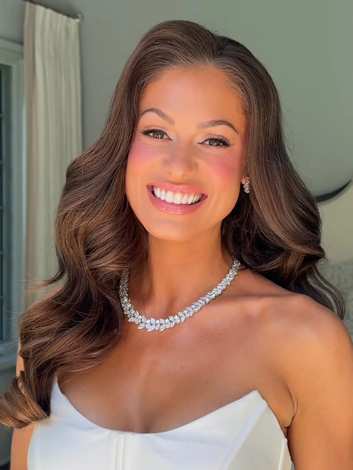 dream client, dream makeup ☁️ comment GLAM and i&rsquo;ll send you the key products i used to create what the internet is deeming &ldquo;the best bridal makeup&rdquo; they&rsquo;ve ever seen 🥹

makeup - @makeupbycaitlyn 
hair - @dbeautylabllc 
bride