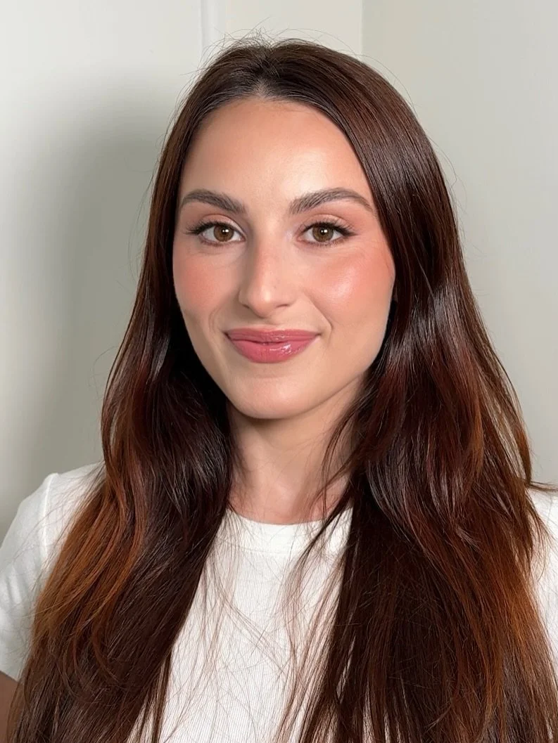 a soft birthday makeup look for @sammmmmsmith (inspired by a look that @makeupxka recently did on a client) - key products used:

&bull; @makeupbymario master mattes neutrals palette
&bull; @makebeautyofficial eyeshadow in glaze
&bull; @saiebeauty gl