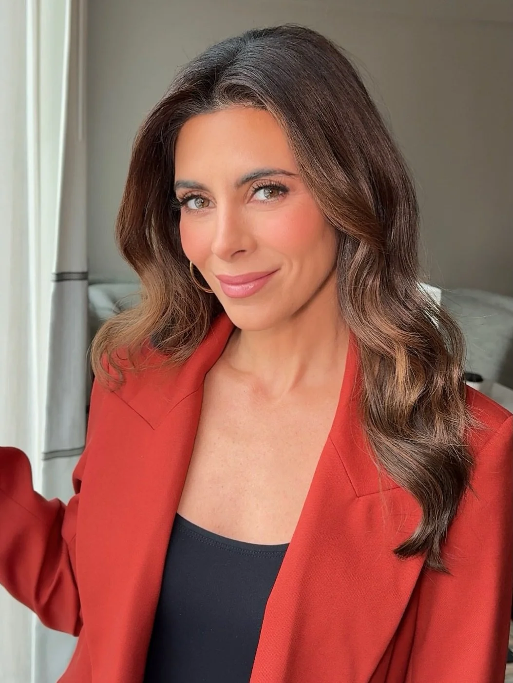 the sweetest, most beautiful @jamielynnsigler &hearts;️

@makeupbycaitlyn x @hairby_nataliya 

key products used for her makeup look:

&bull; @patricktabeauty essential artistry palette
&bull; @hourglasscosmetics eyeshadow in futurist
&bull; @yslbeau