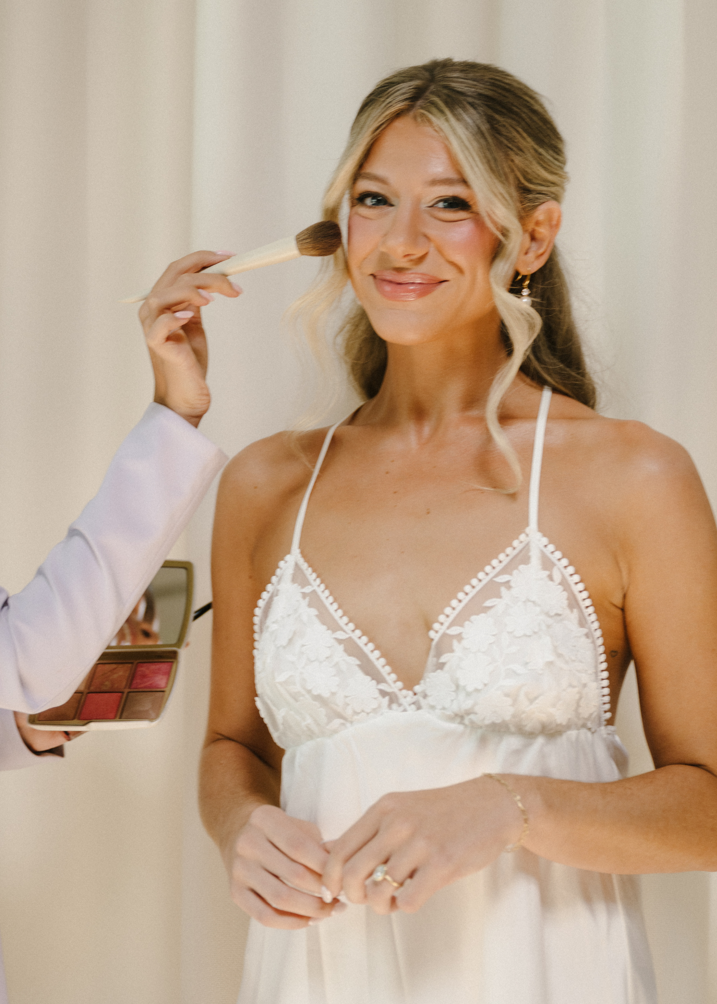 charlotte-wedding-makeup-artist-2.png