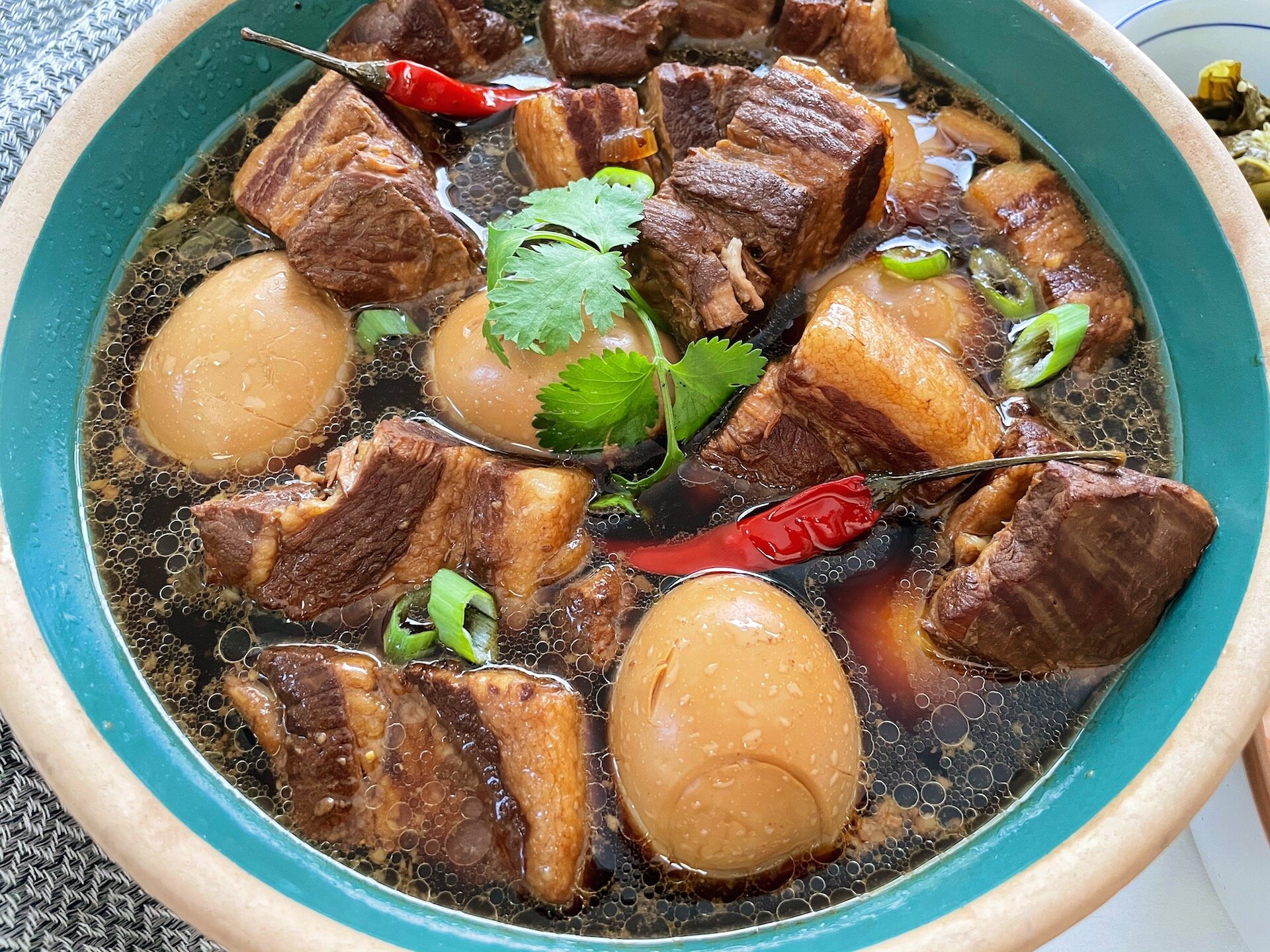 whiskey-and-booch-thit-kho-72j-4.JPG