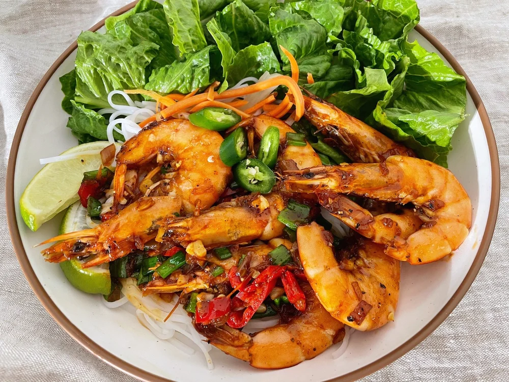 Vietnamese Caramel Stir Fry Shrimp- Tom Rim” Recipe — WHISKEY & BOOCH