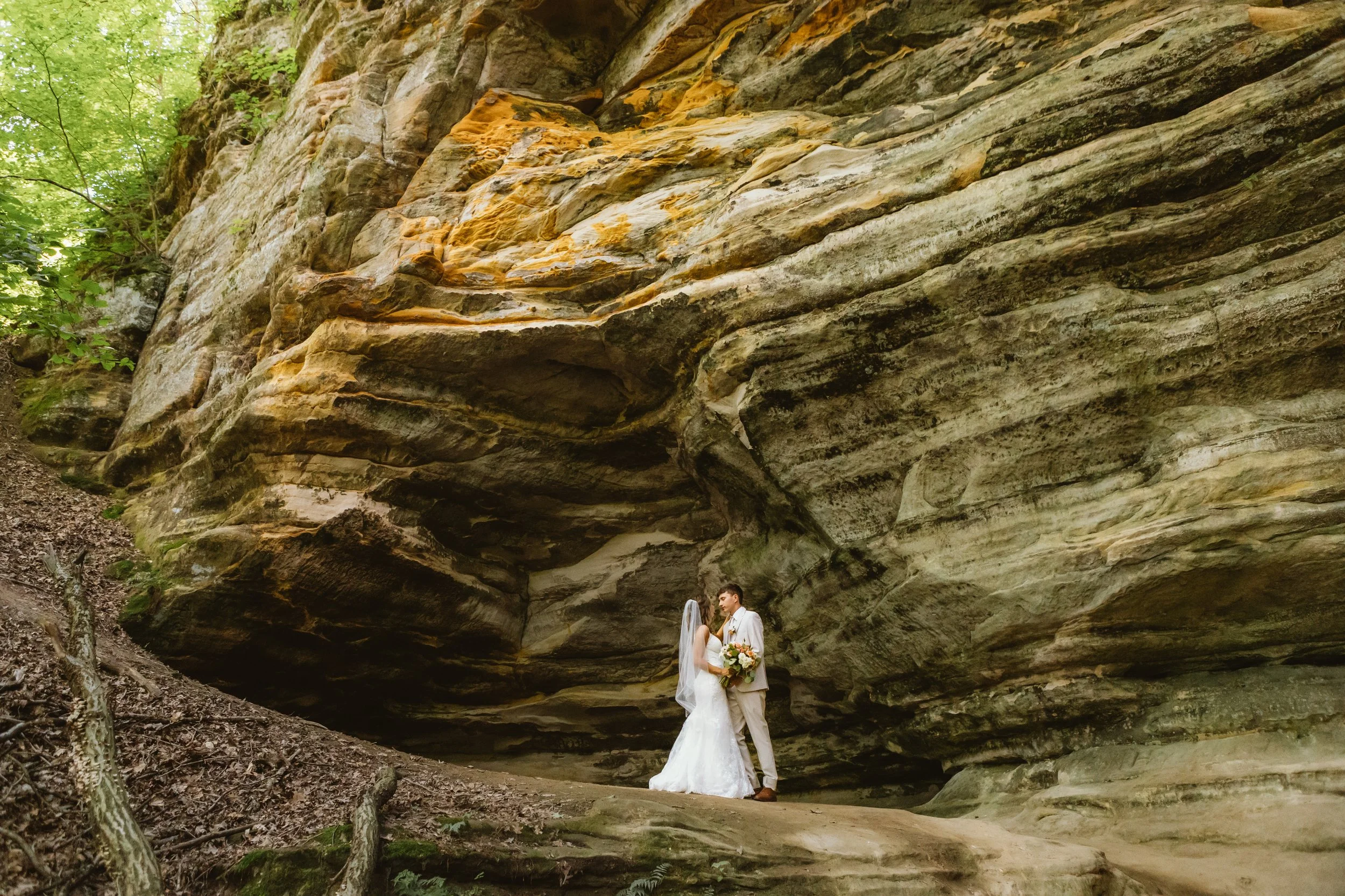 An Intimate Wedding at Starved Rock State Park