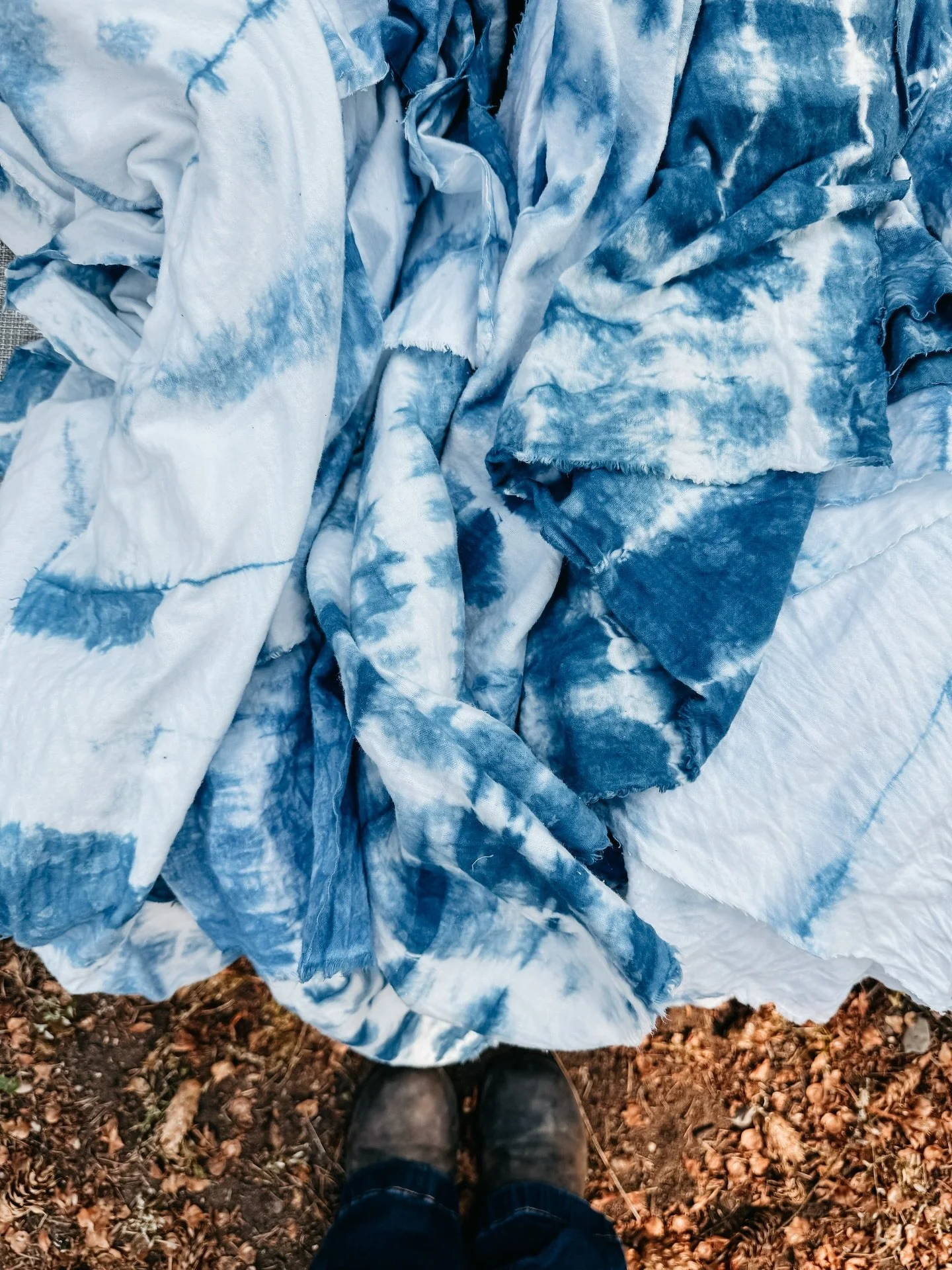 It&rsquo;s almost indigo season again 💙🤍🙌🏼 and I&rsquo;ll be selling finished quilty goods over at @onetrickponygoods