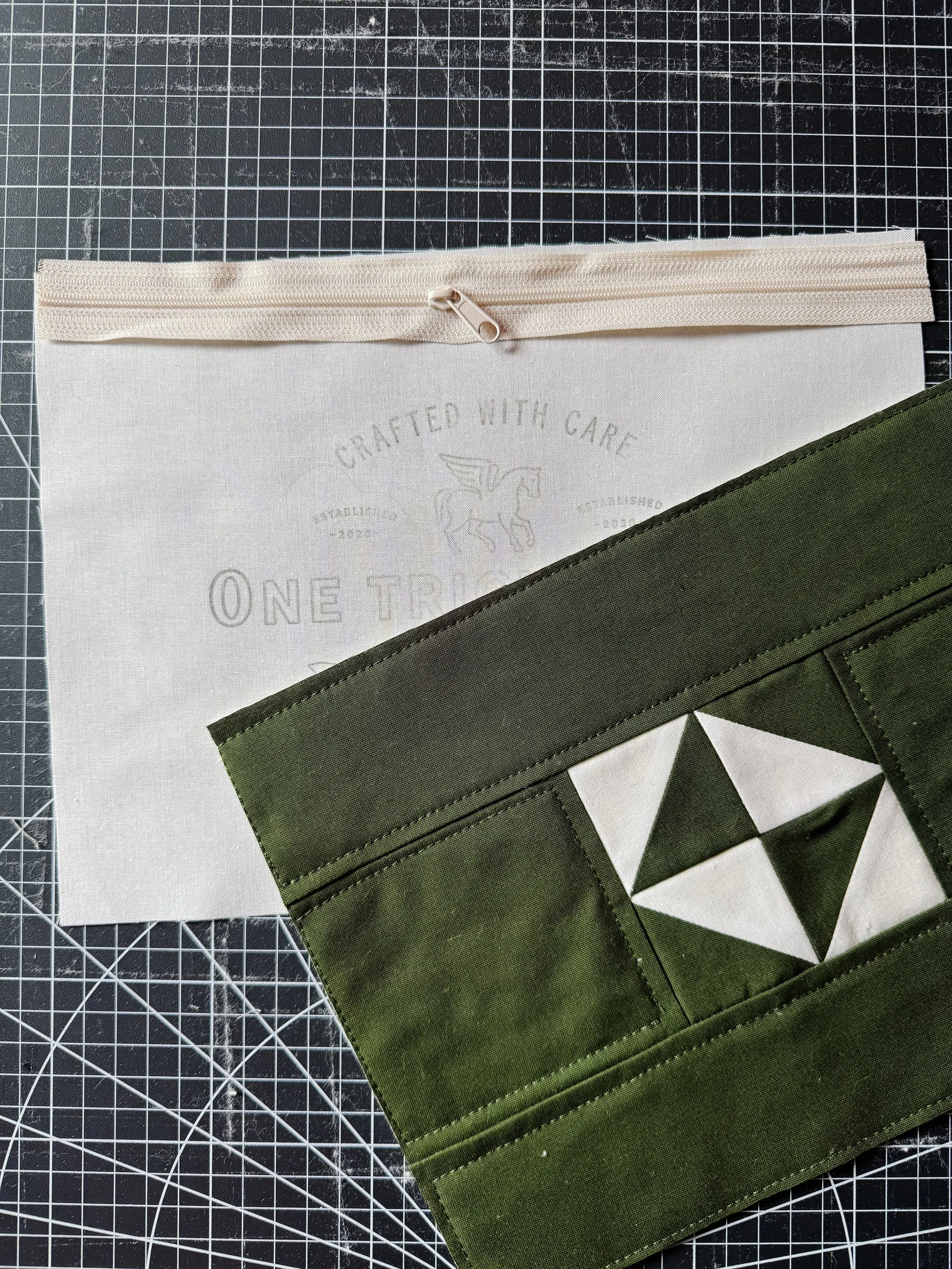 A little update from behind the scenes over at @onetrickponygoods 🤎

I&rsquo;ve been steadily building the first ready-made collections and it&rsquo;s finally starting to feel real. So far I&rsquo;ve made:
 &bull; large and medium boxy cosmetic bags