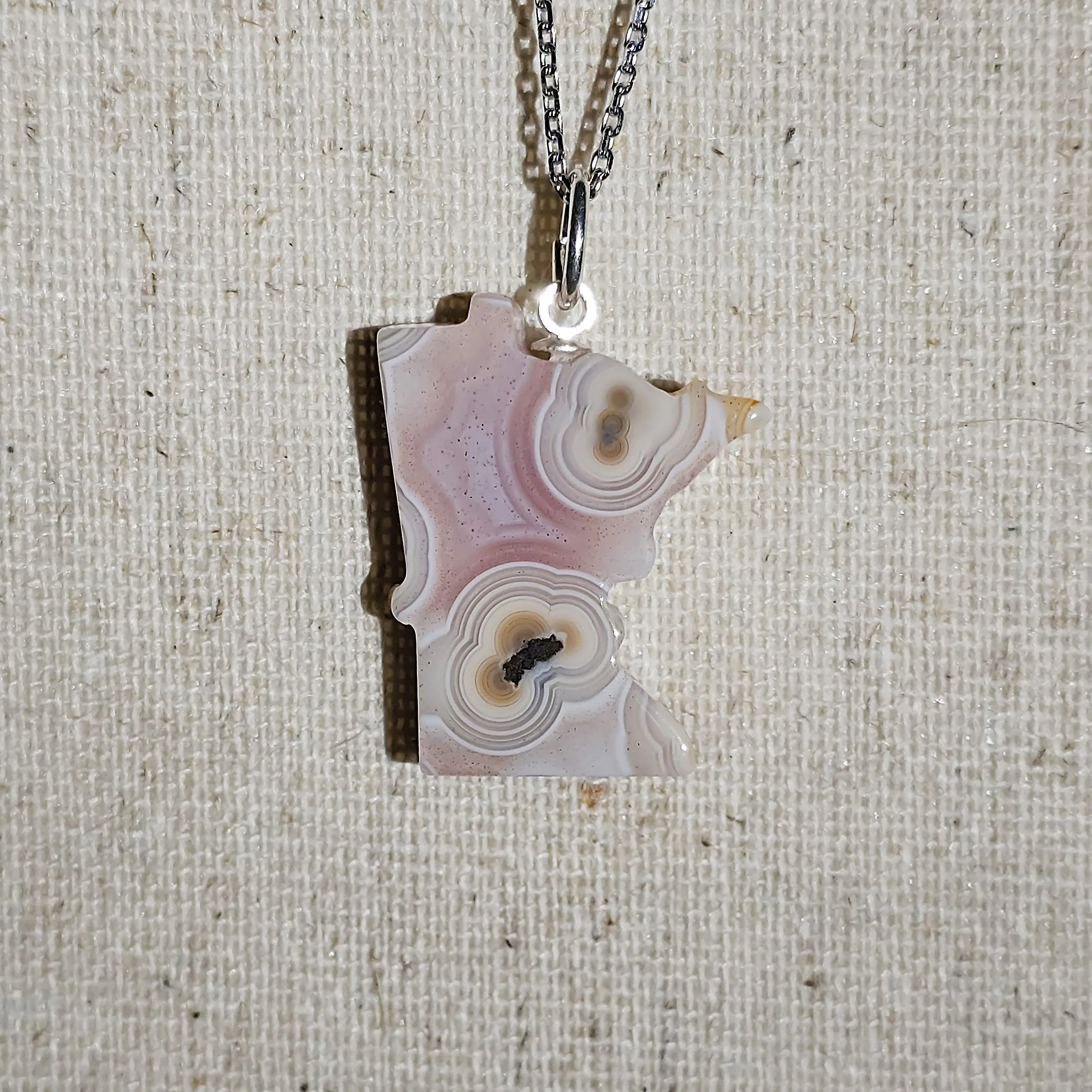 Blush Minnesota Agate Necklace