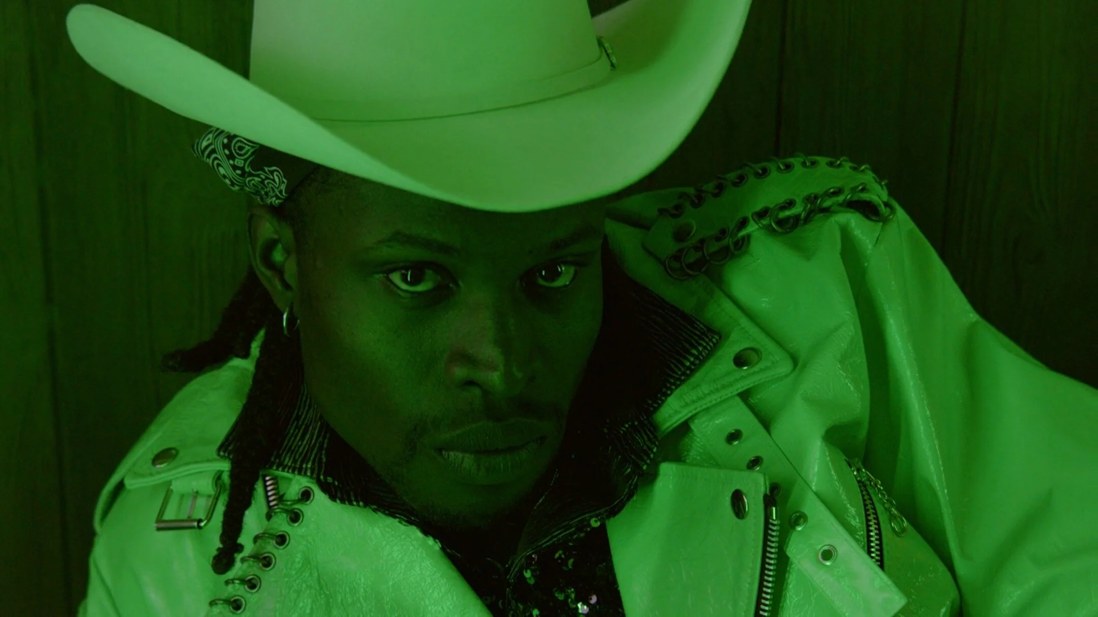 HRS x Orville Peck

HRS x Orville Peck

A project I colored for @humanrecreationalservices a while back. 
Featuring @orvillepeck @daveysayles @rileyhawk_and @jaimewyatt

DP: @dandealy