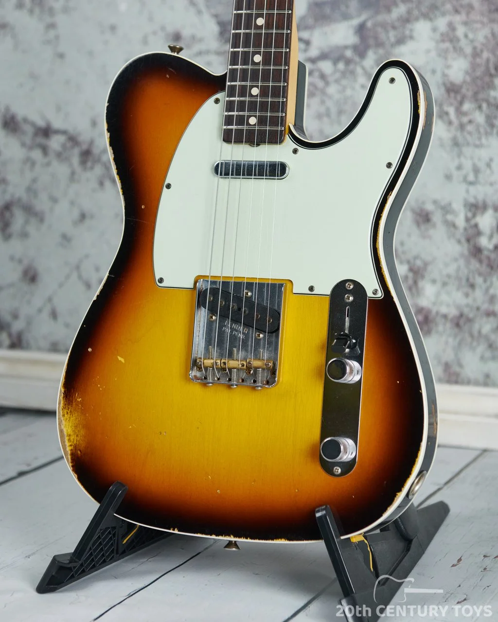 Fender Custom Shop 1962 Custom Telecaster Relic. — 20th