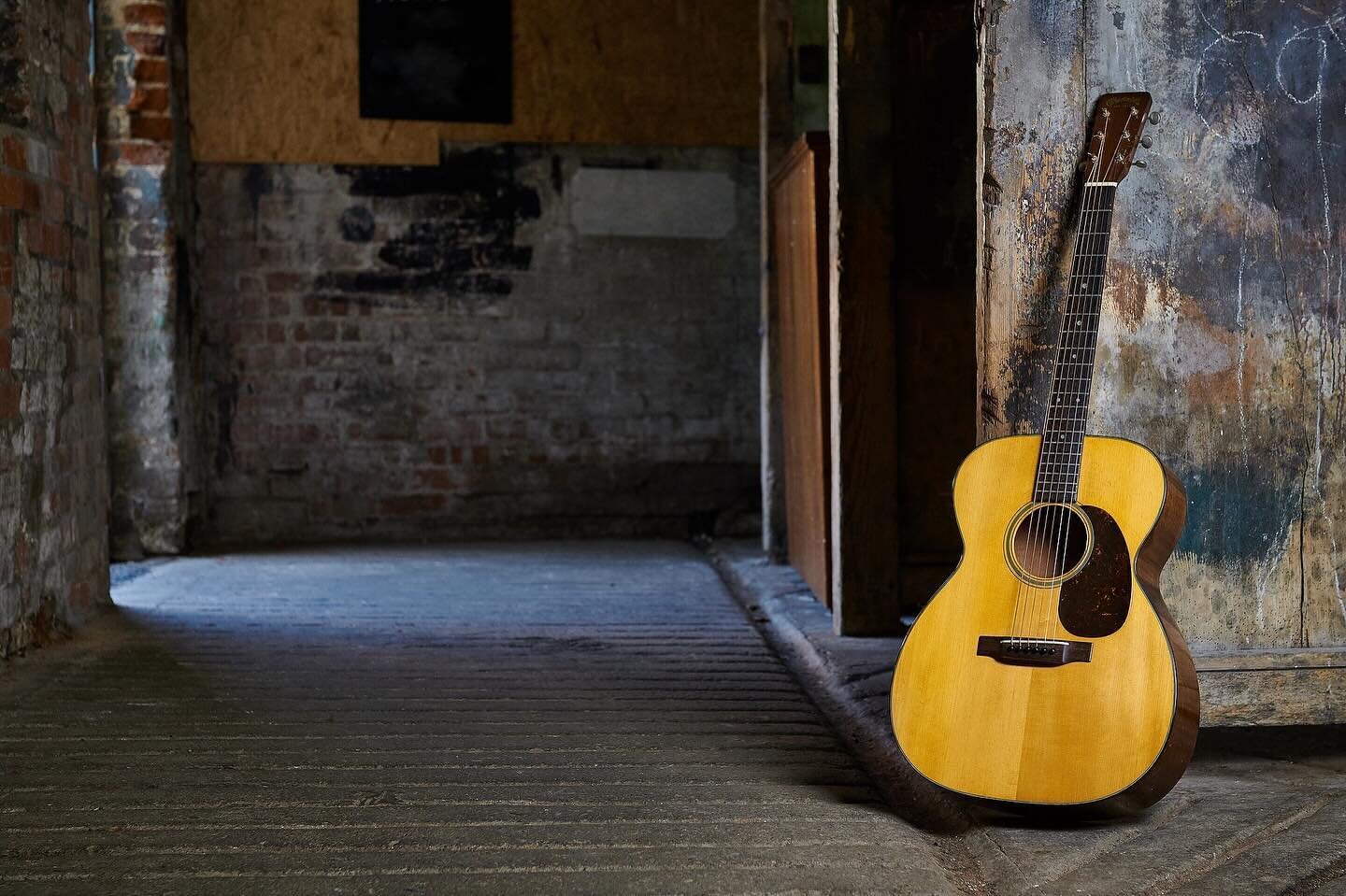 Barn find. Well not quite but a barn quite suits it. This is one of my personal guitars, a &lsquo;53 Martin 000-18 which I&rsquo;ve owned for 20 years now. It&rsquo;s such a sweet sounding guitar, probably the best acoustic I&rsquo;ve heard so far - 