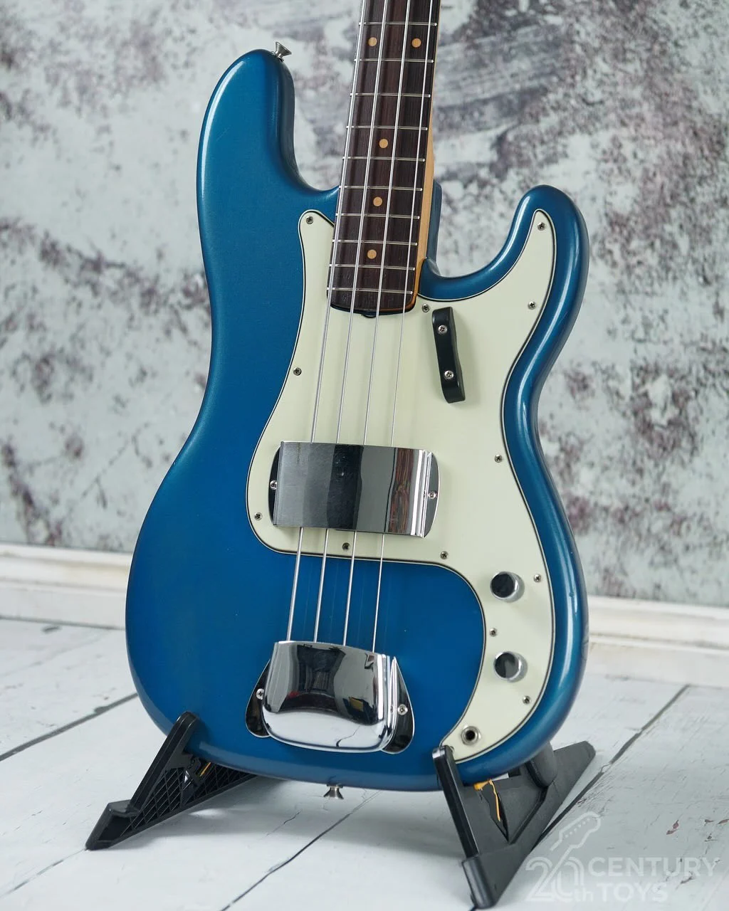 We love a good P Bass around here, and here are a few we&rsquo;ve had in.
1963 Lake Placid Blue body only refin (Sold)
1971 Sunburst (Available)
1965 Olympic White body only refin (Sold)
1966 Sunburst (Sold)
Which is your favourite?
There are lots of