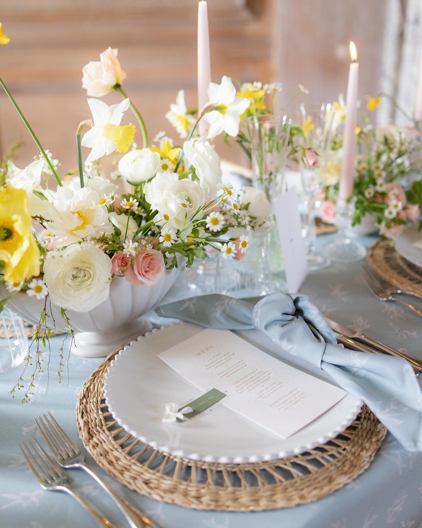 The lovely Emma from @emmareeveweddings has launched a new line of artisan patterned table linens for weddings and events and they are just DELICIOUS! Her recent showcase featured some of my stationery from my delicately designed Frances collection a