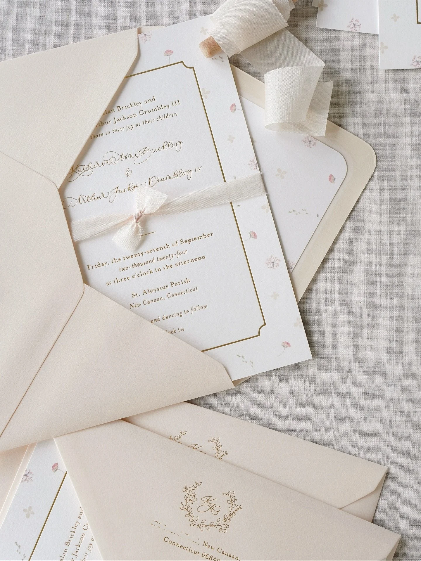 The art of flower pressing 🌷

I design floral wedding stationery quite literally from garden to paper. I pick flowers from my very own garden and local flower farm, which I then press for a number of weeks to use within the designs of my stationery.