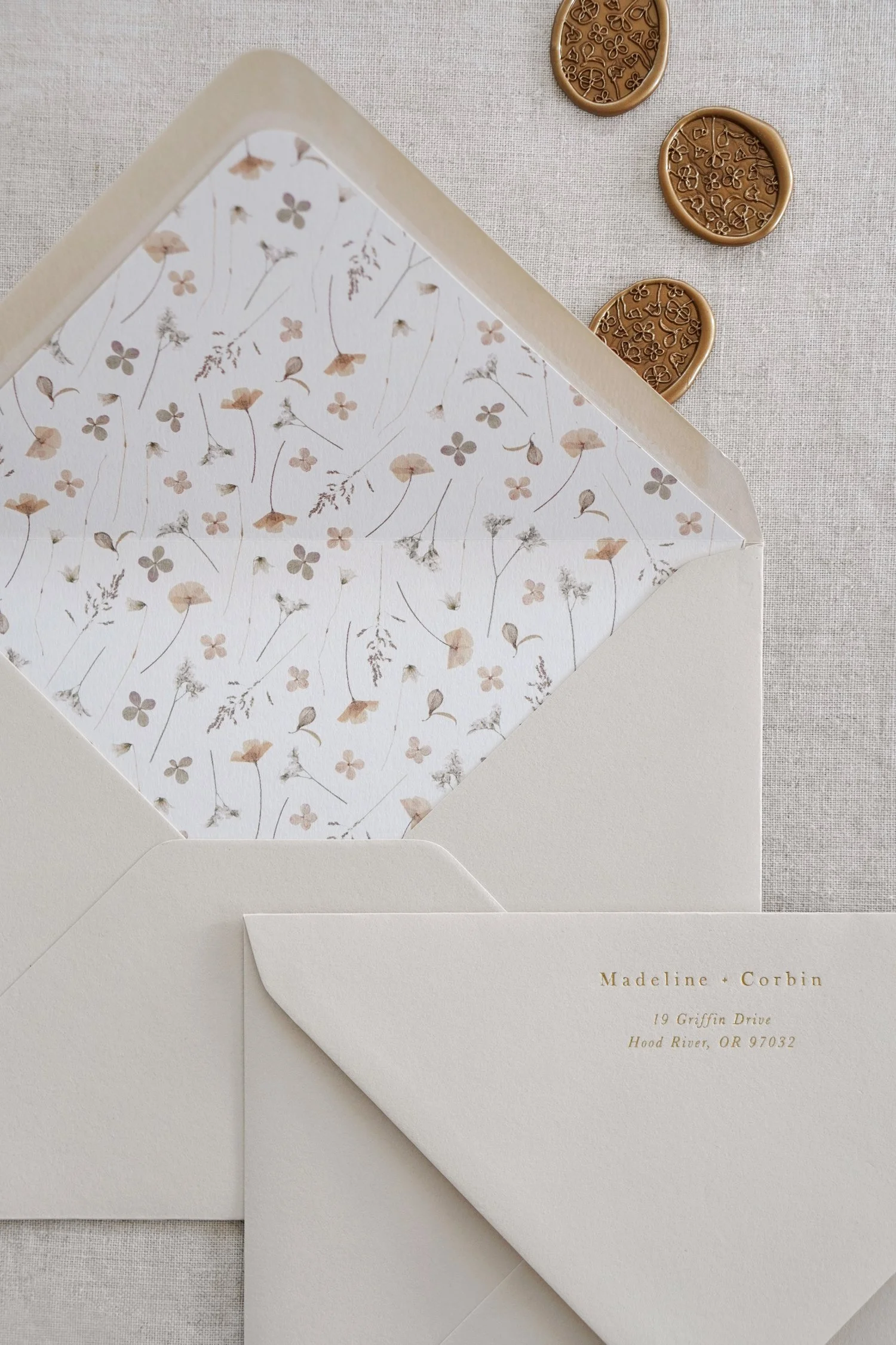 Gable&Grain_Wedding-Stationery_Lilla_Envelope-Liner_1_web.jpg