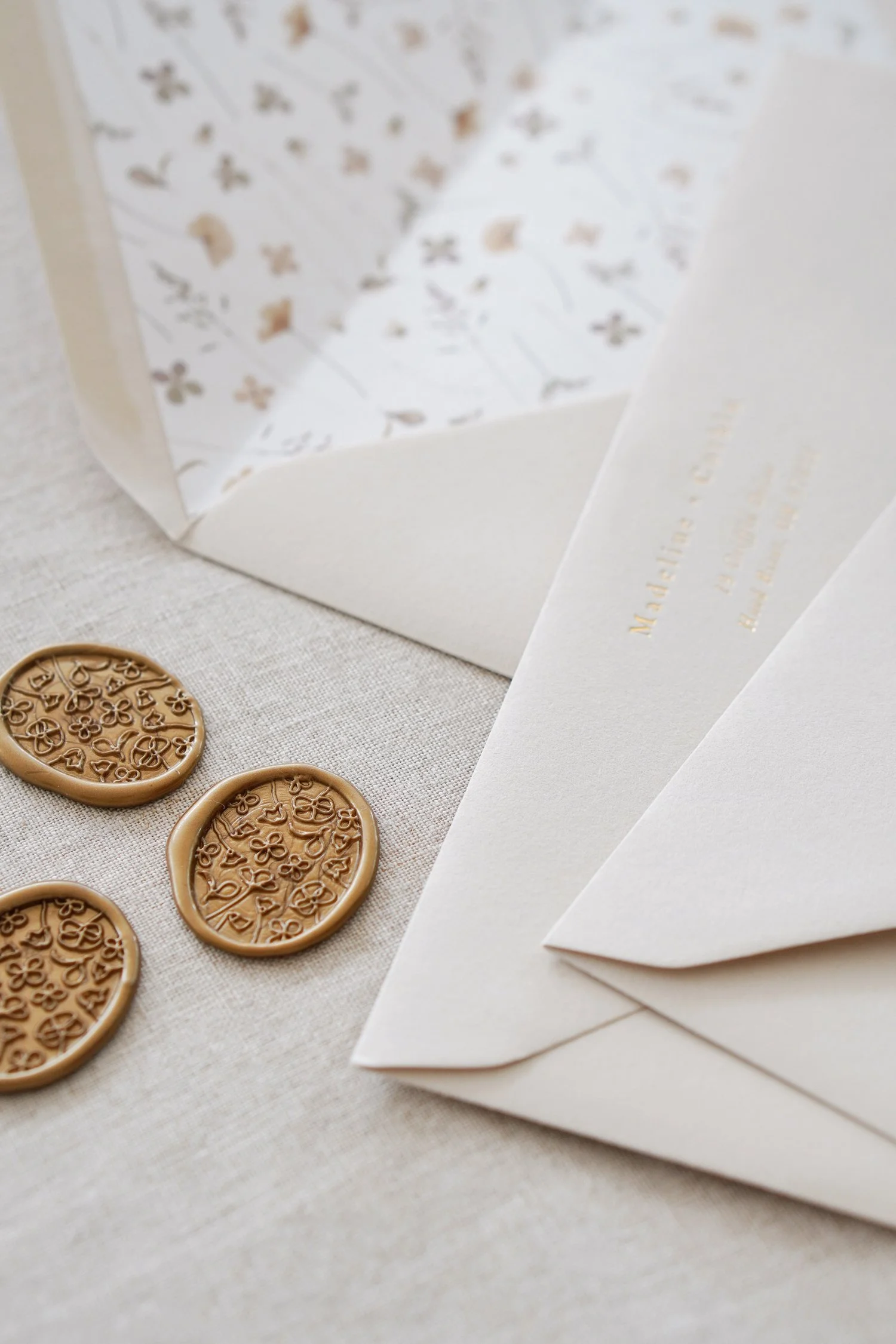 Gable&Grain_Wedding-Stationery_Lilla_Wax-Seal_1_web.jpg