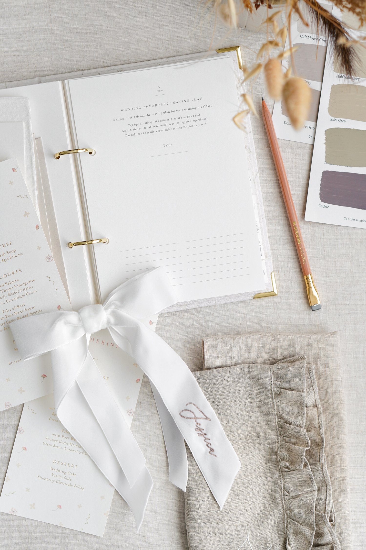 Gable-&-Grain_Wedding-Planner_Inside_Seating-Plan_web.jpg