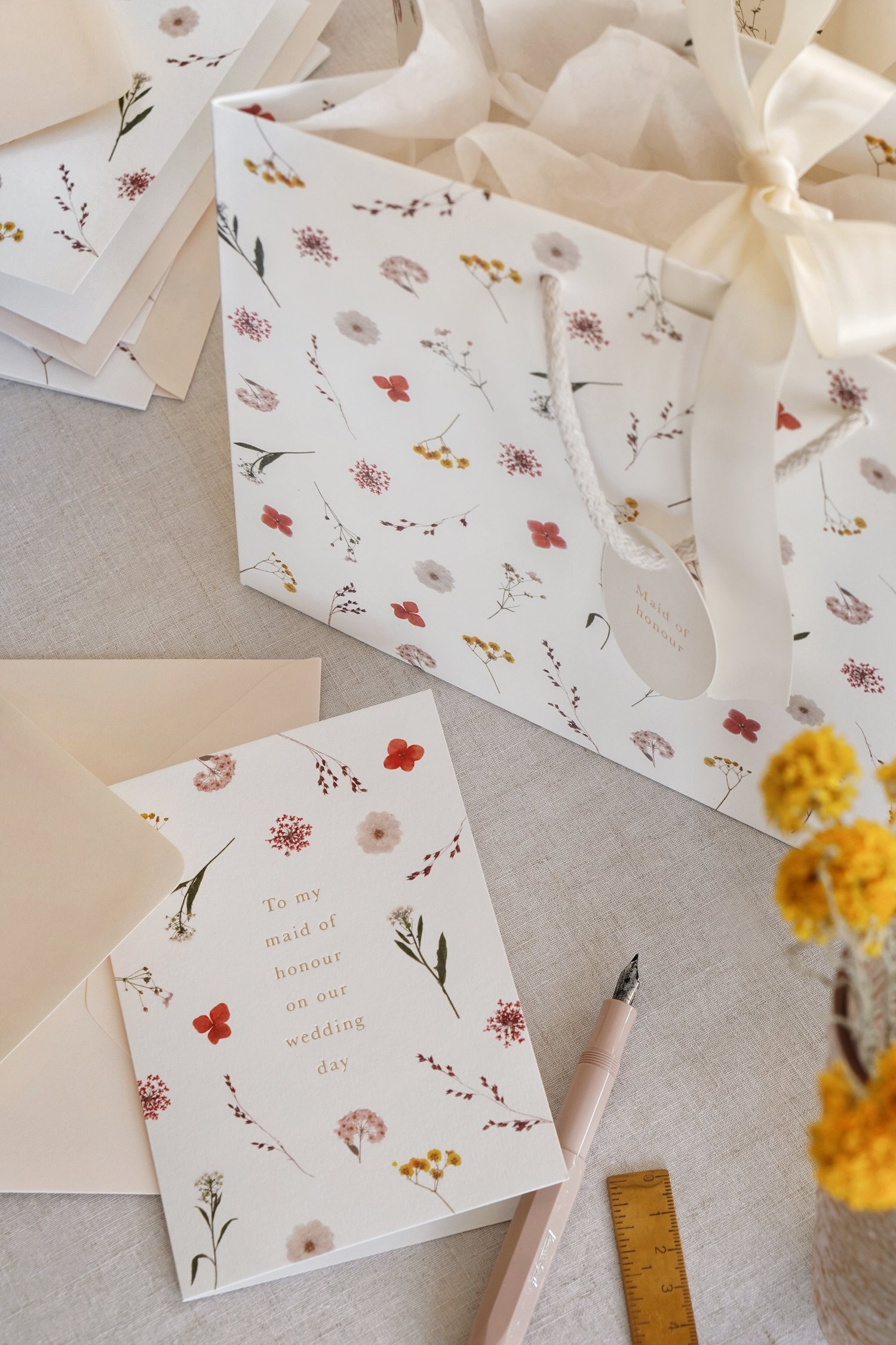 Gable-&-Grain_Anna_Wedding-Day-Thank-You-Gift-Wrap-Set-Maid-of-Honour-2_web.jpg