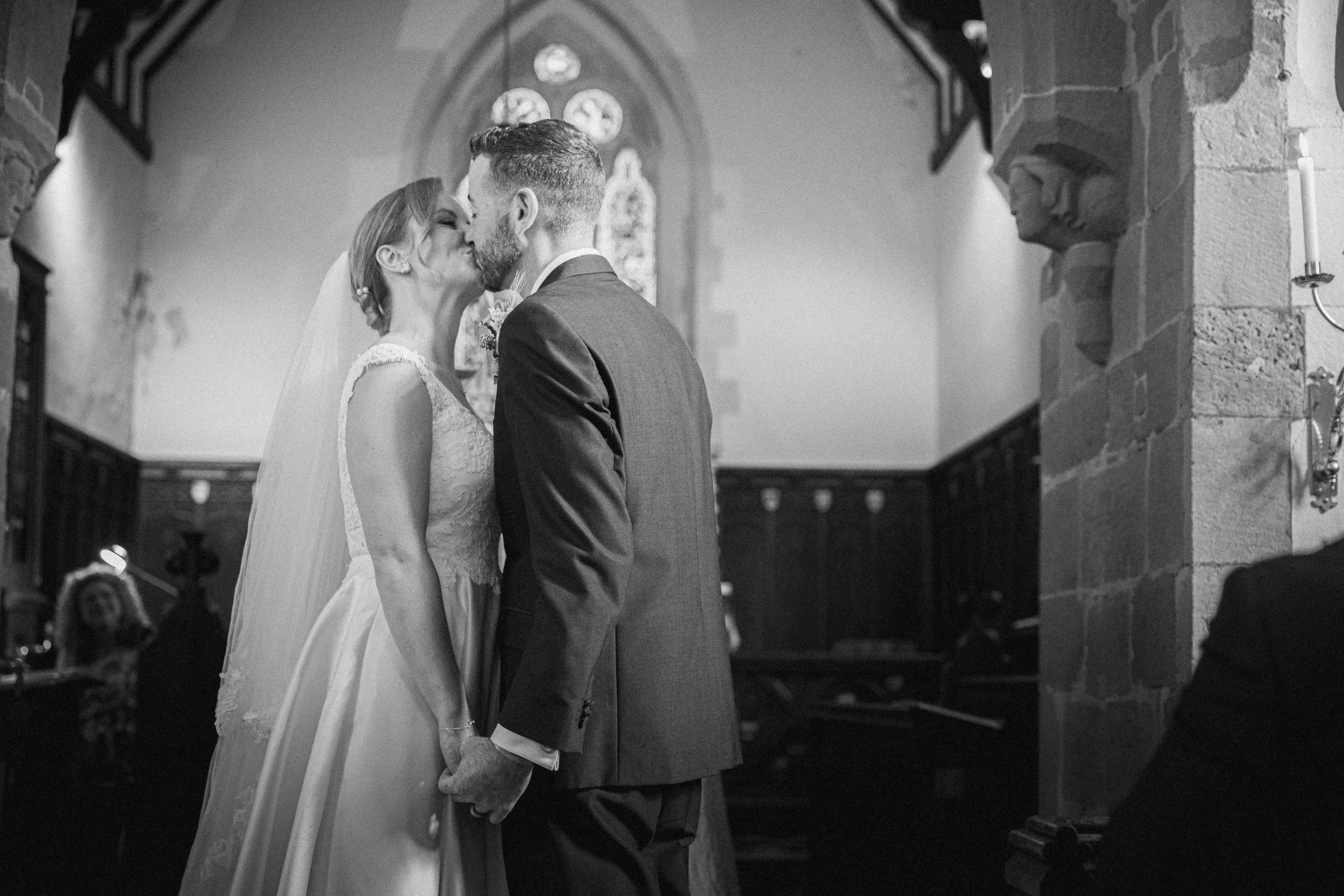Hannah&Jason_WeddingDay-196.jpg