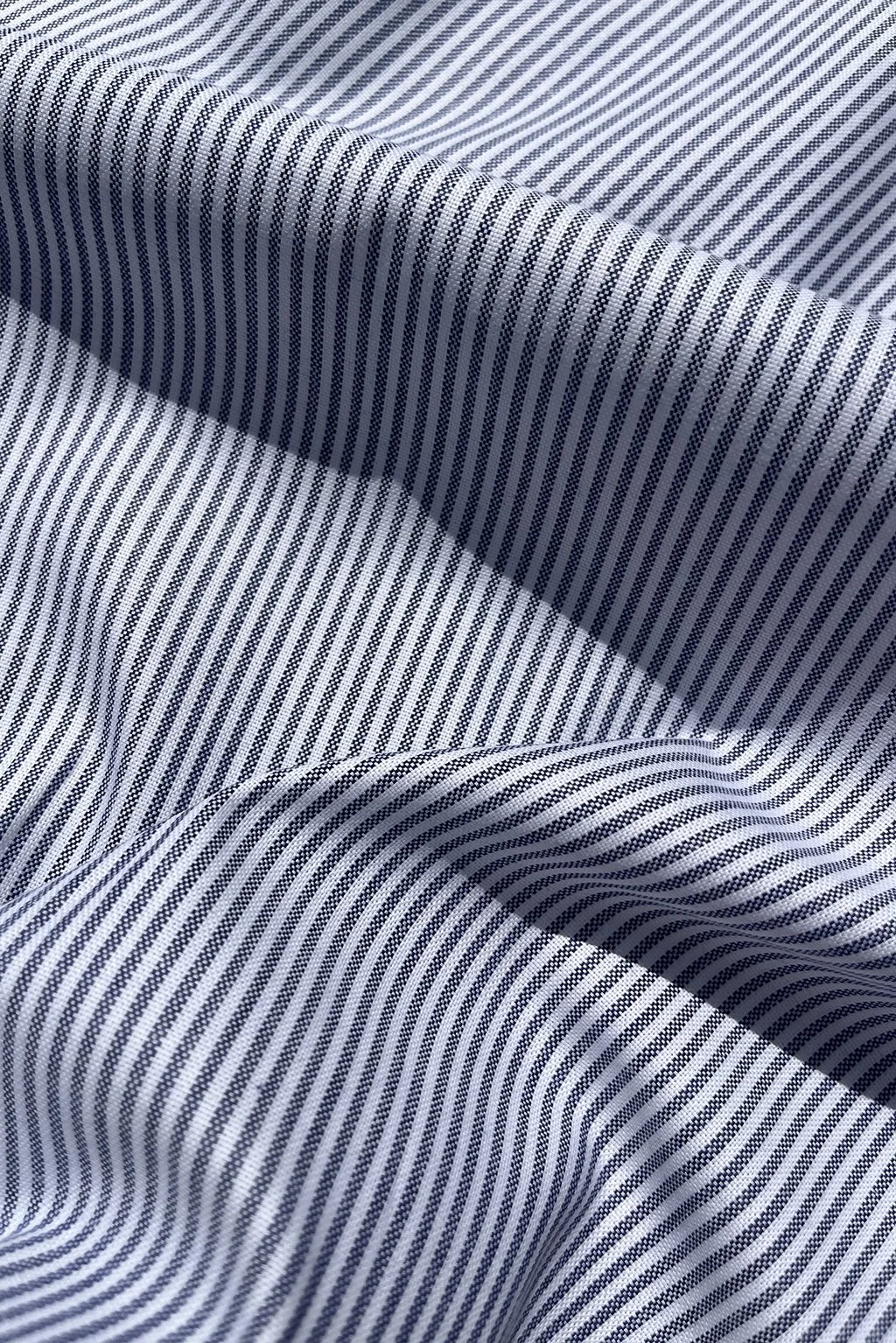 Oxford style mini-stripe in sky blue and white8.jpg