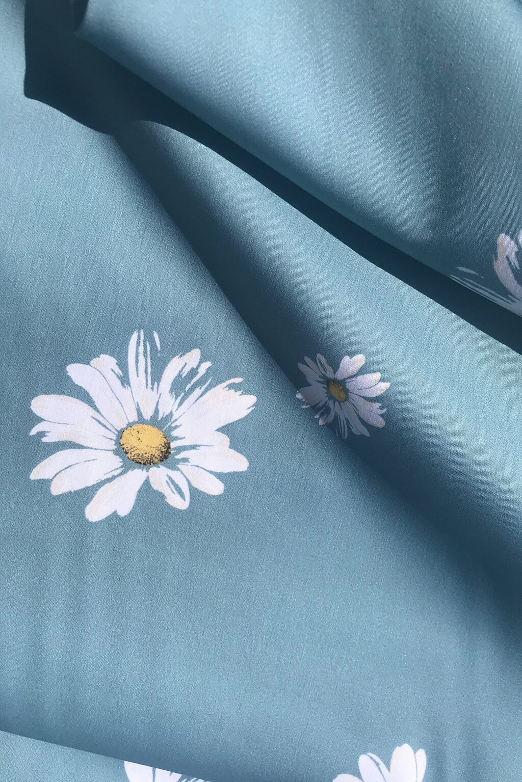 cotton in grey with daisies3.jpg
