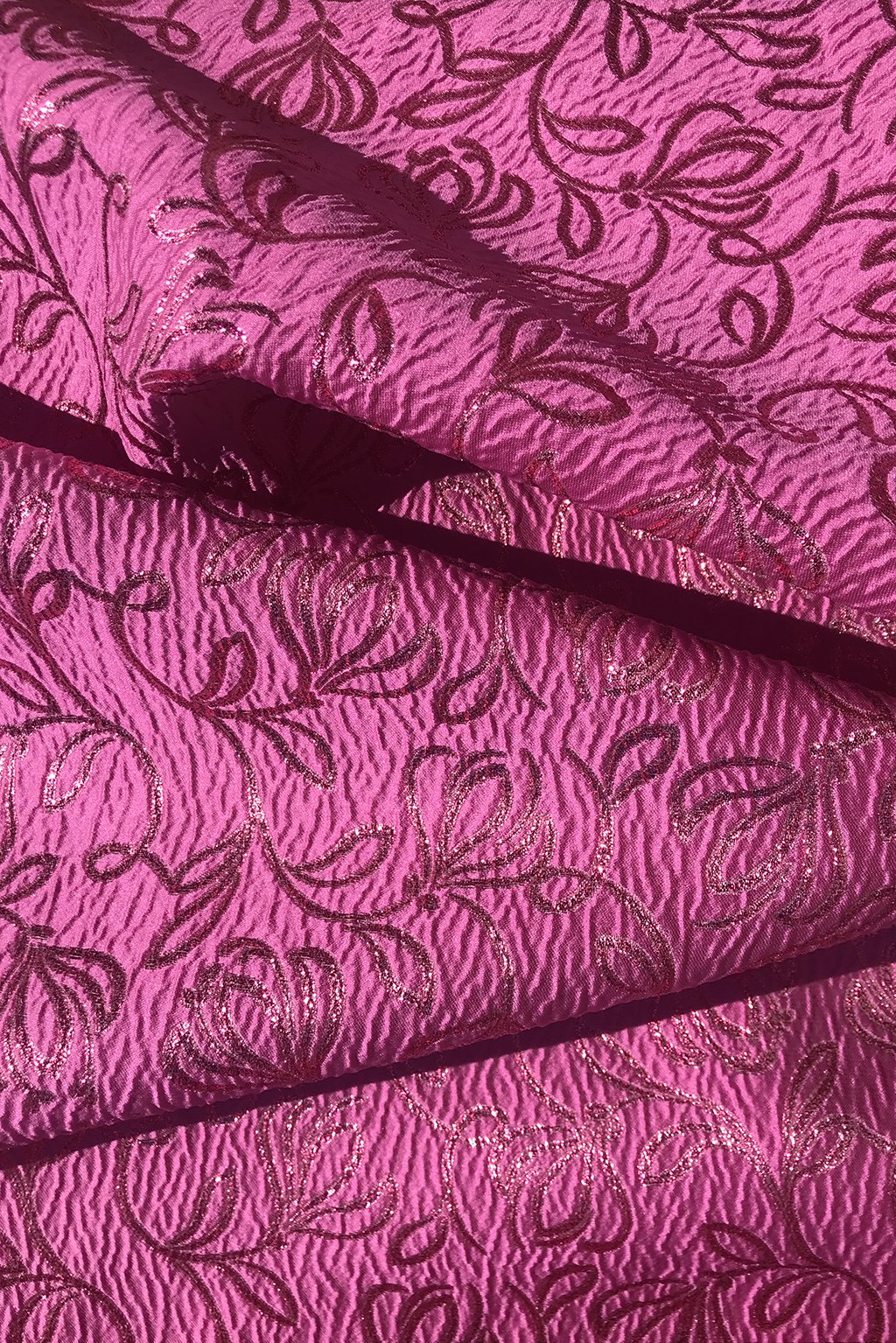 jacquard in fuchsia with snowdrops9.jpg