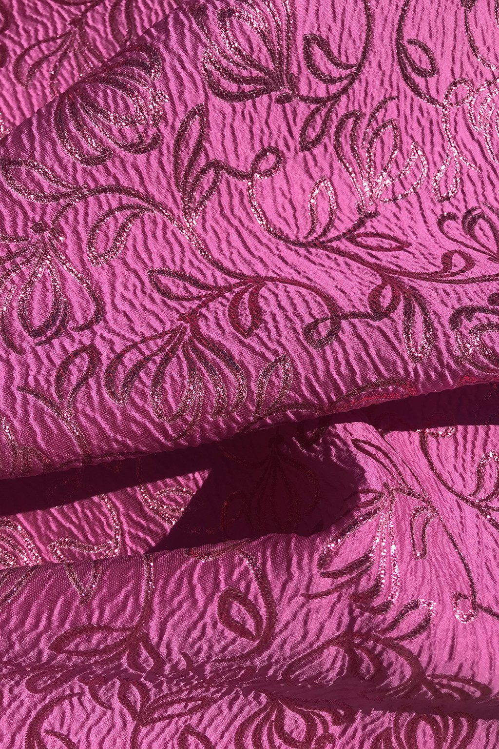 jacquard in fuchsia with snowdrops17.jpg