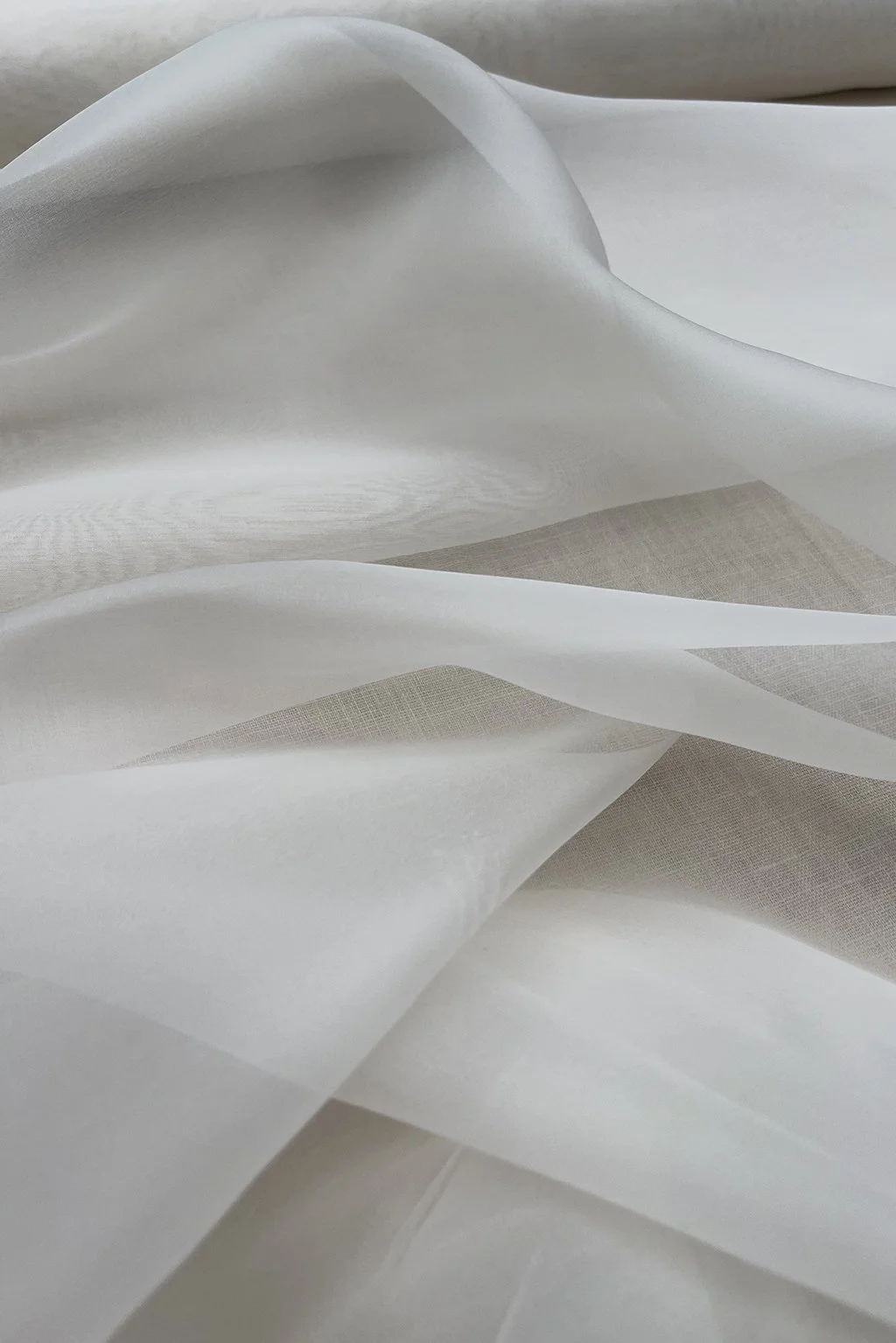 silk organza in off-white.jpg
