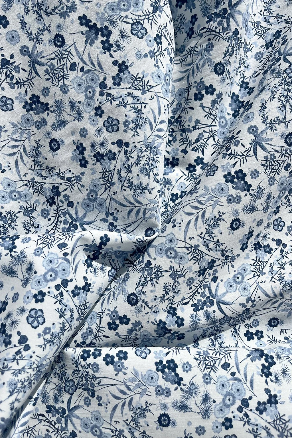 italian cotton with small blue flowers.jpg3.jpg