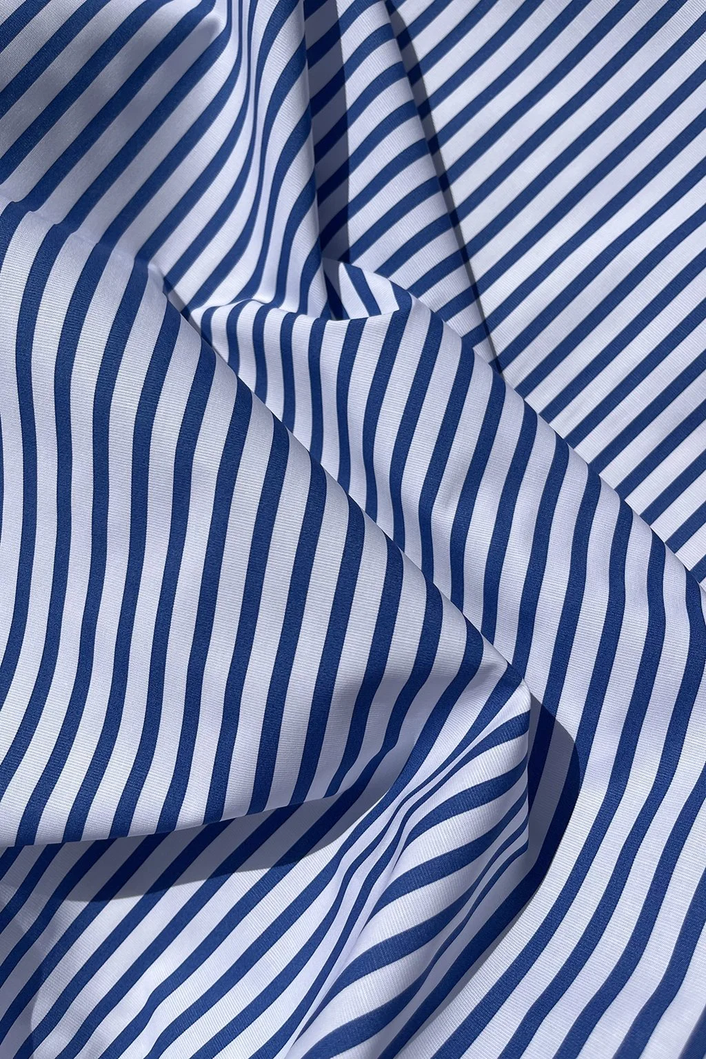 Cotton shirting in white and ocean blue stripe b.jpg
