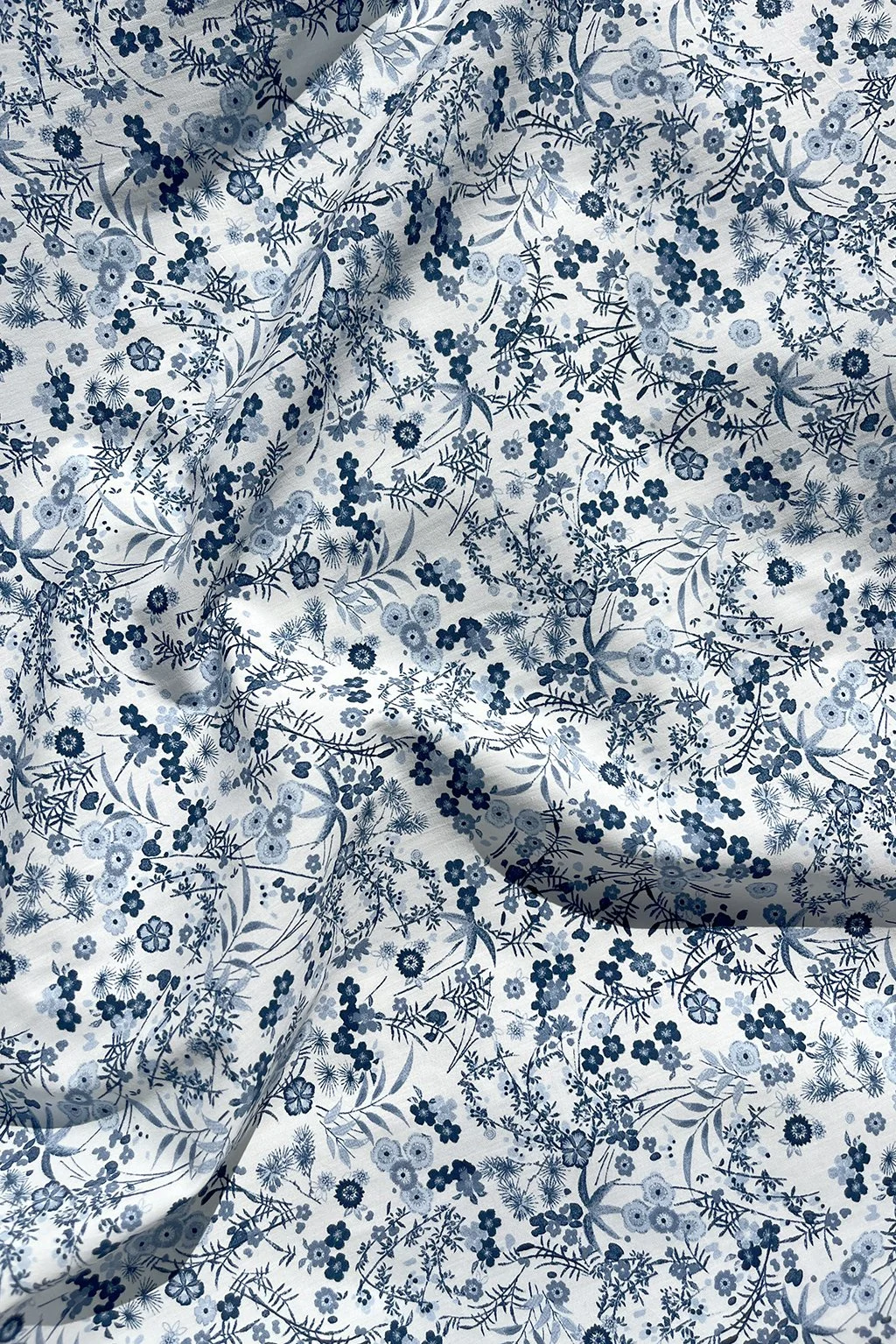 italian cotton with small blue flowers.jpg9.jpg
