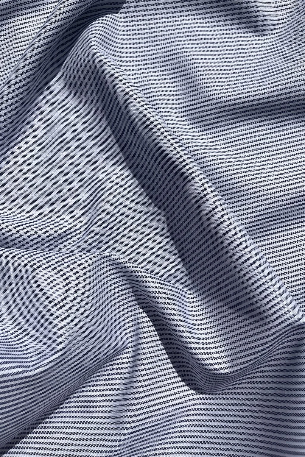 Oxford style mini-stripe in sky blue and white10.jpg