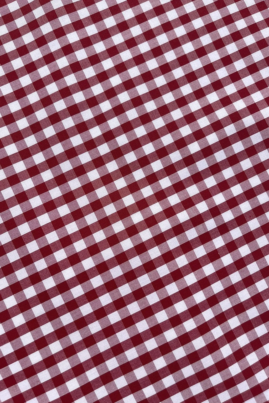 Italian Cotton gingham in red and white5.jpg