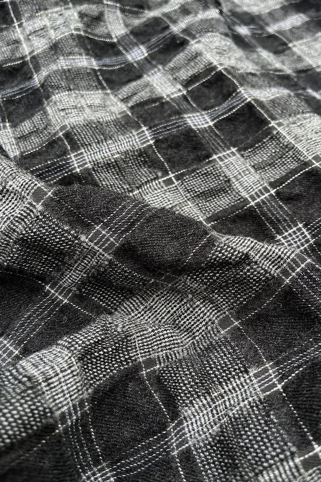 wool crepe lurex4.jpg