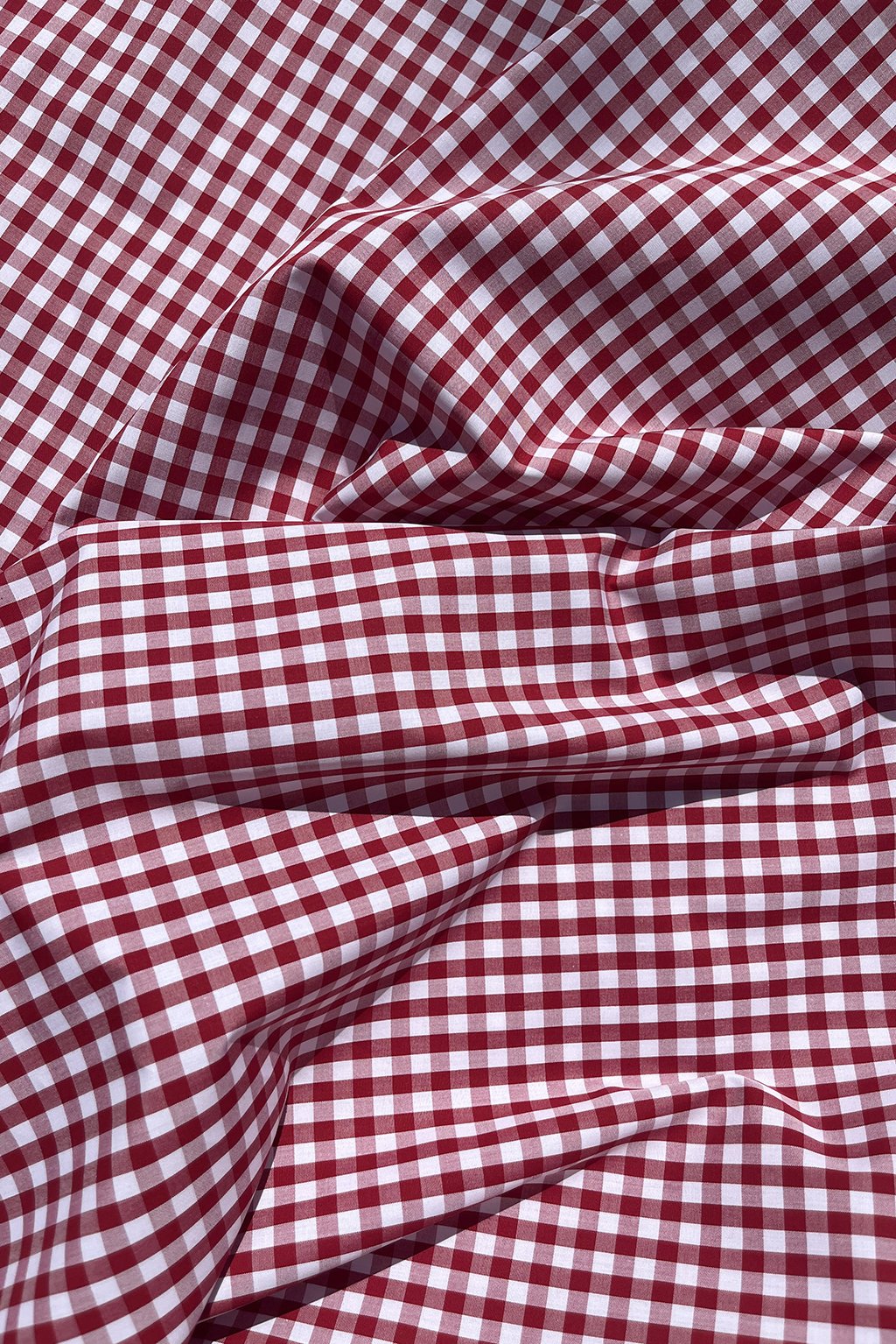 Italian Cotton gingham in red and white1.jpg