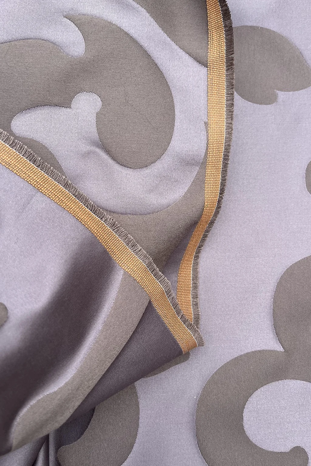 curtian fabric in lilac4.jpg