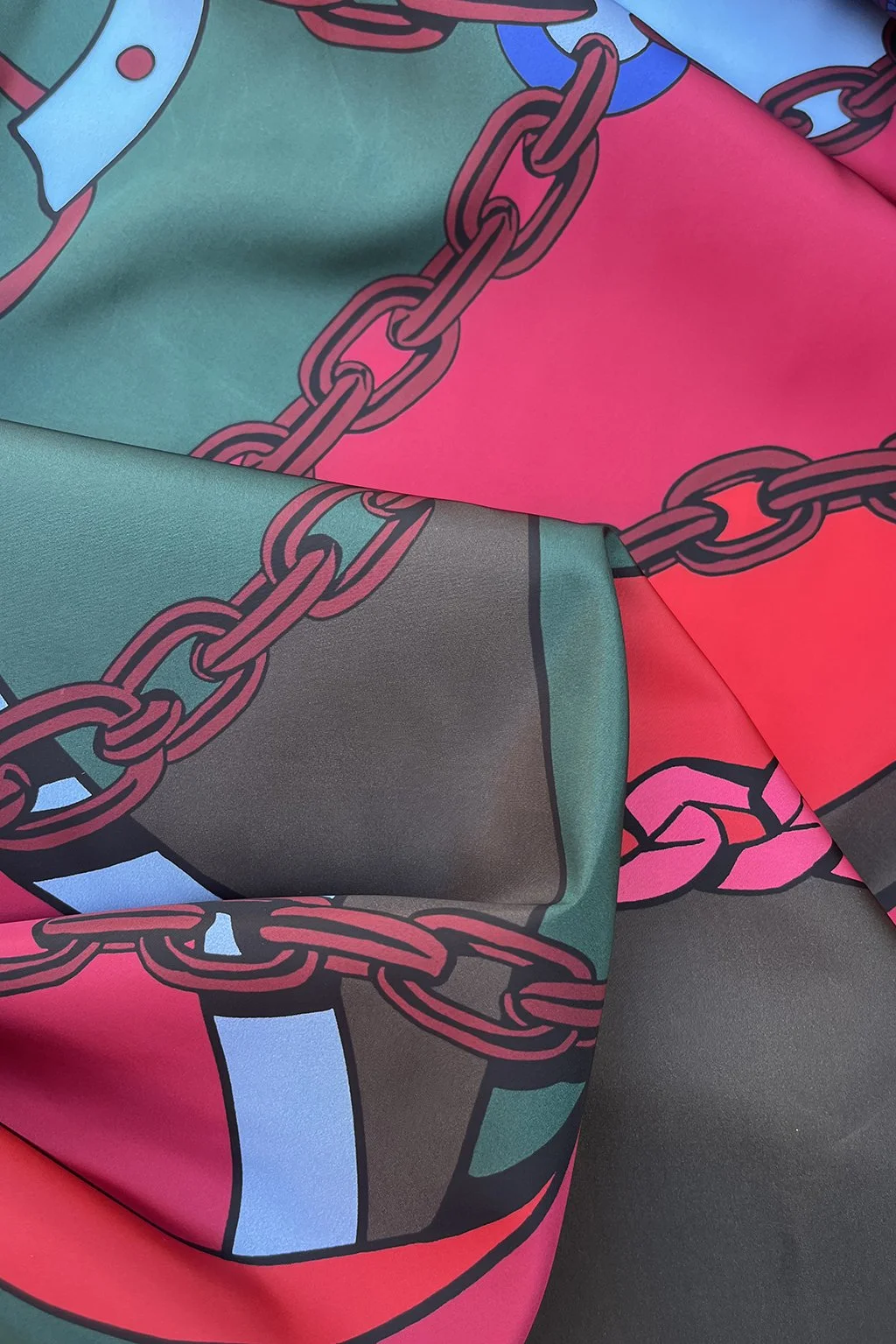 bologna with colourful chains print4.jpg