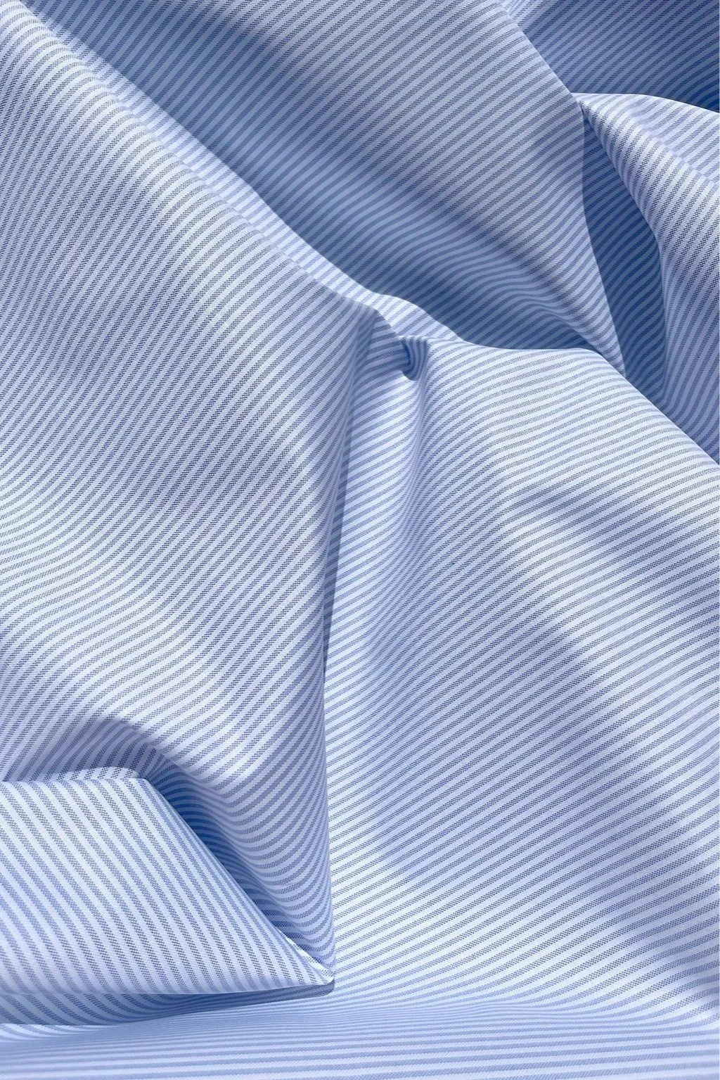 Oxford+cotton+mini-stripe+in+pale+blue+and+white5.jpg