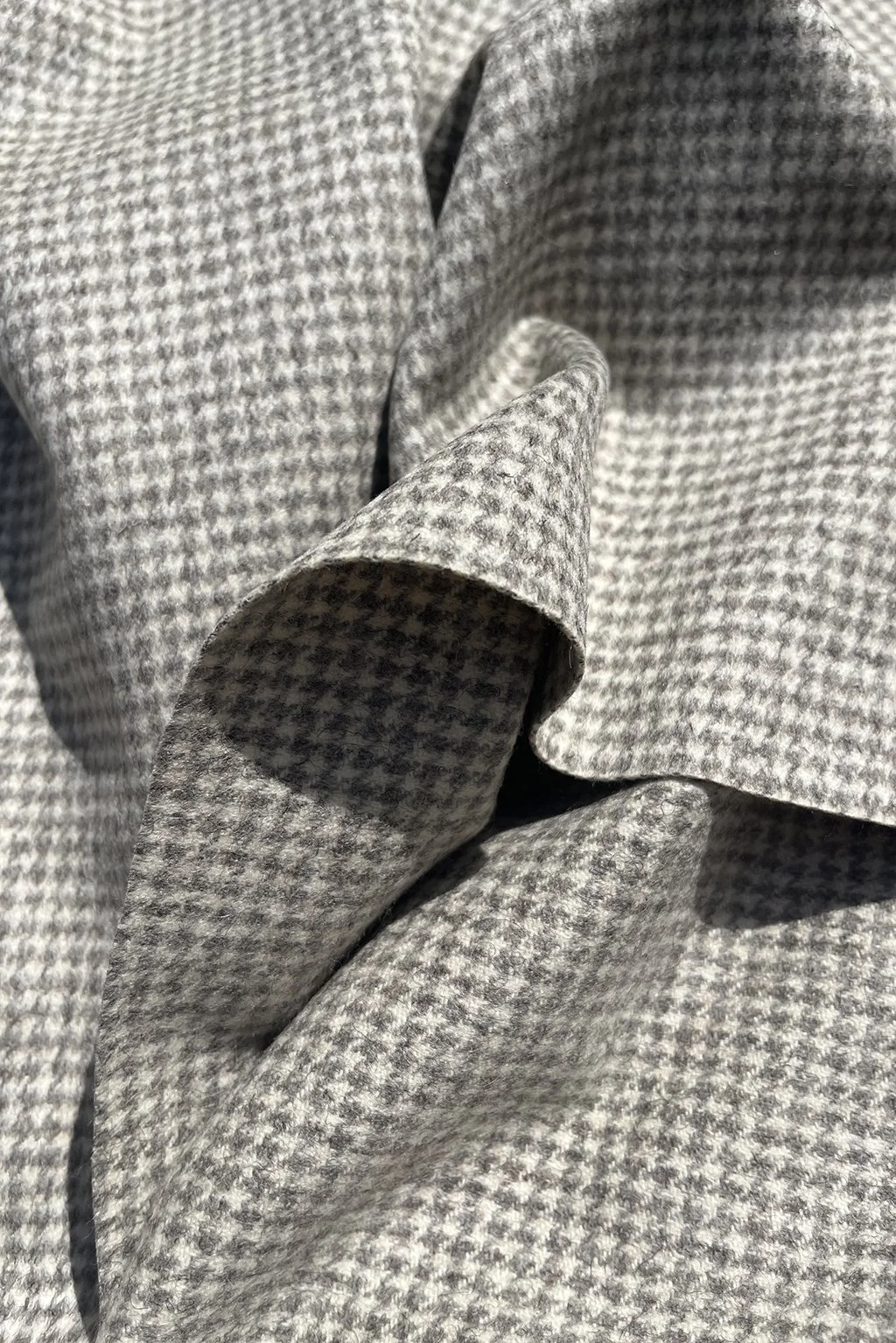 wool with houndstooth in beige and grey.jpg